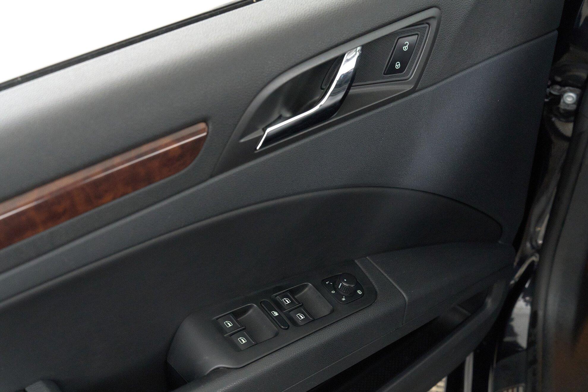 Skoda Superb 2014, черный