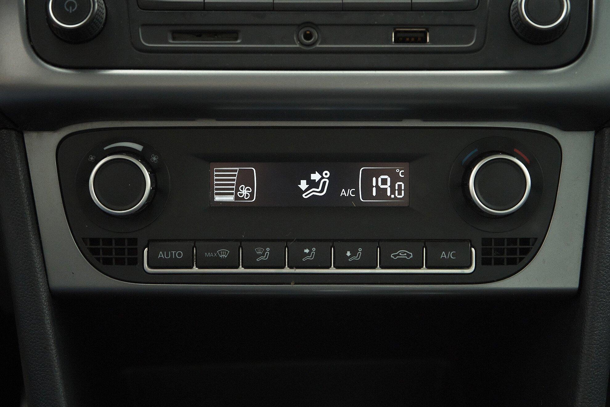 Volkswagen Polo 2019, коричневый