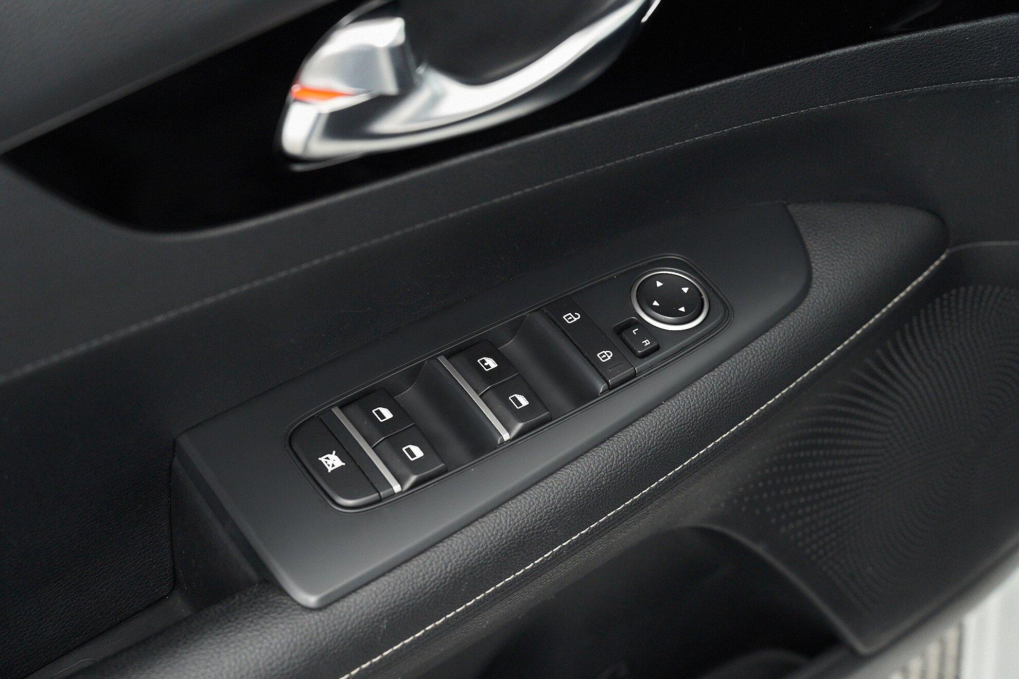 Kia Cerato 2019, белый