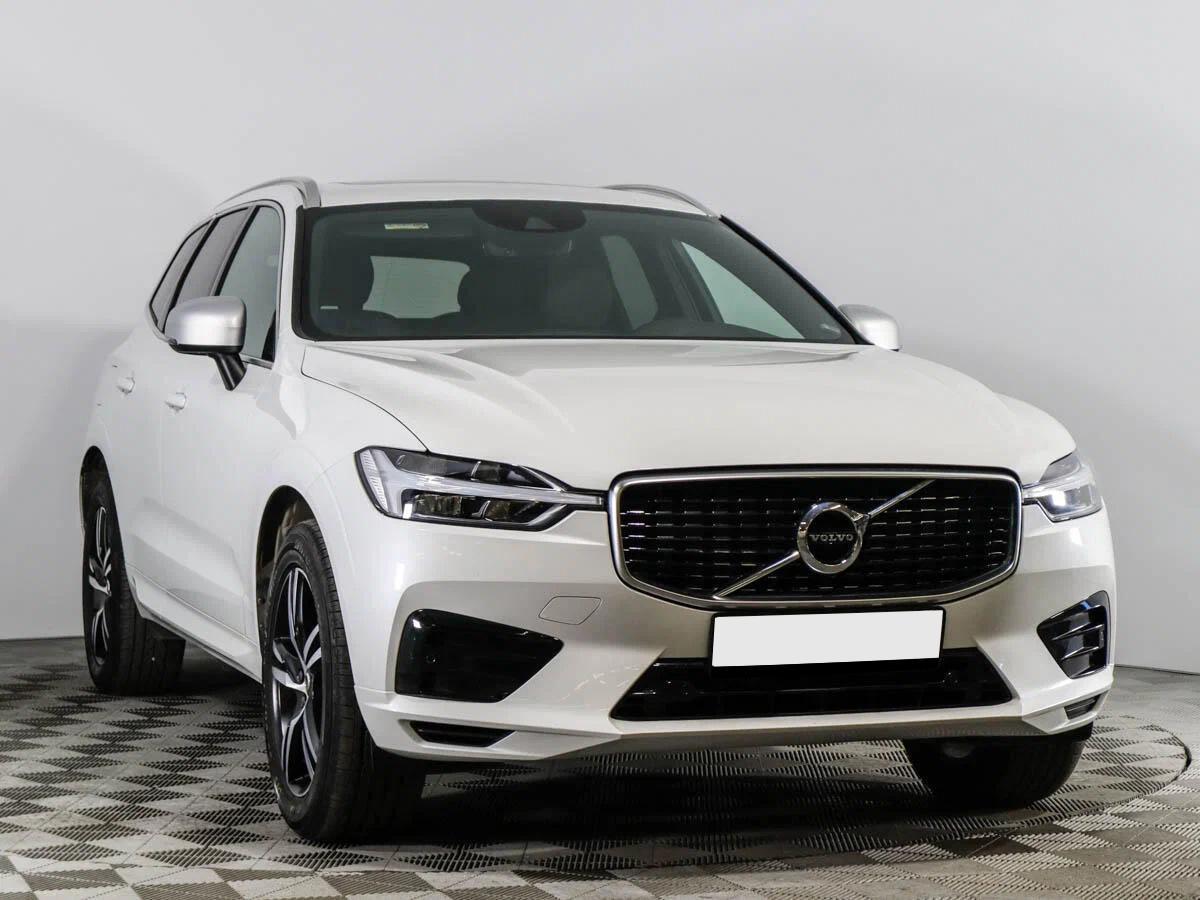 Volvo XC60 2019, белый