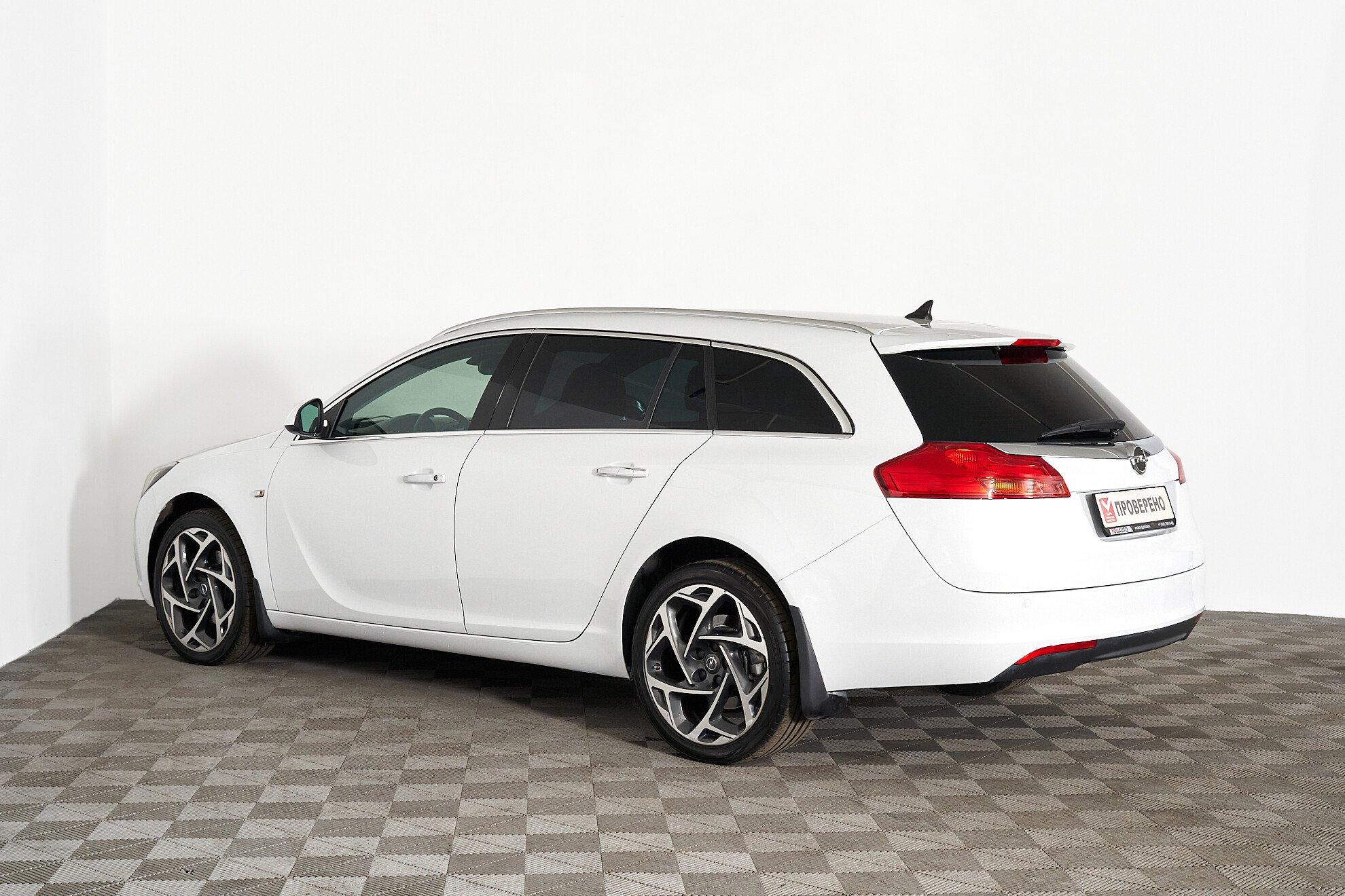 Opel Insignia 2013, белый