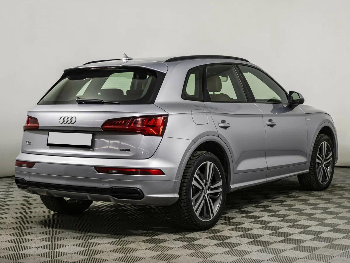 Audi Q5 2018, серебряный