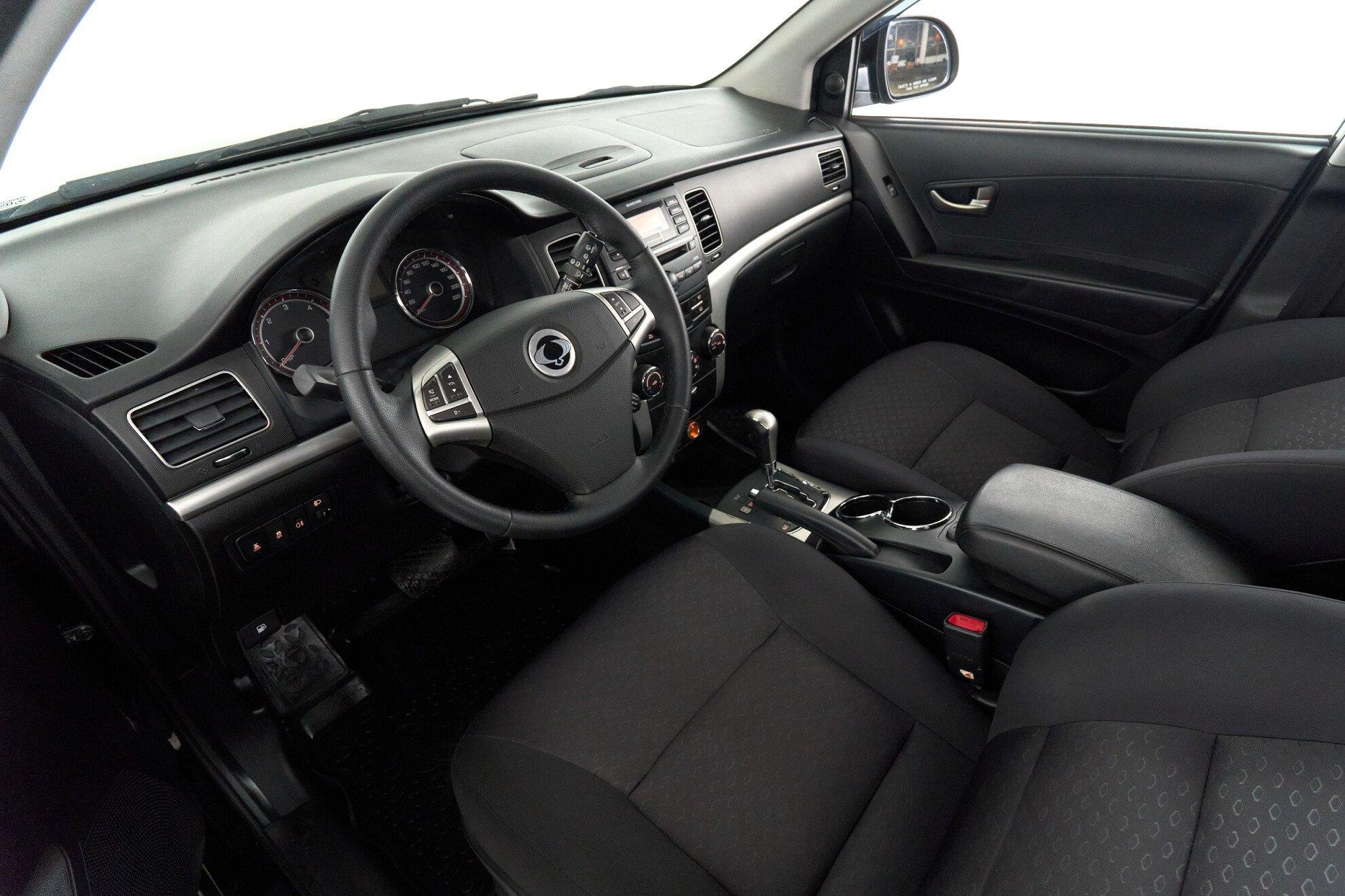 SsangYong Actyon 2011, черный