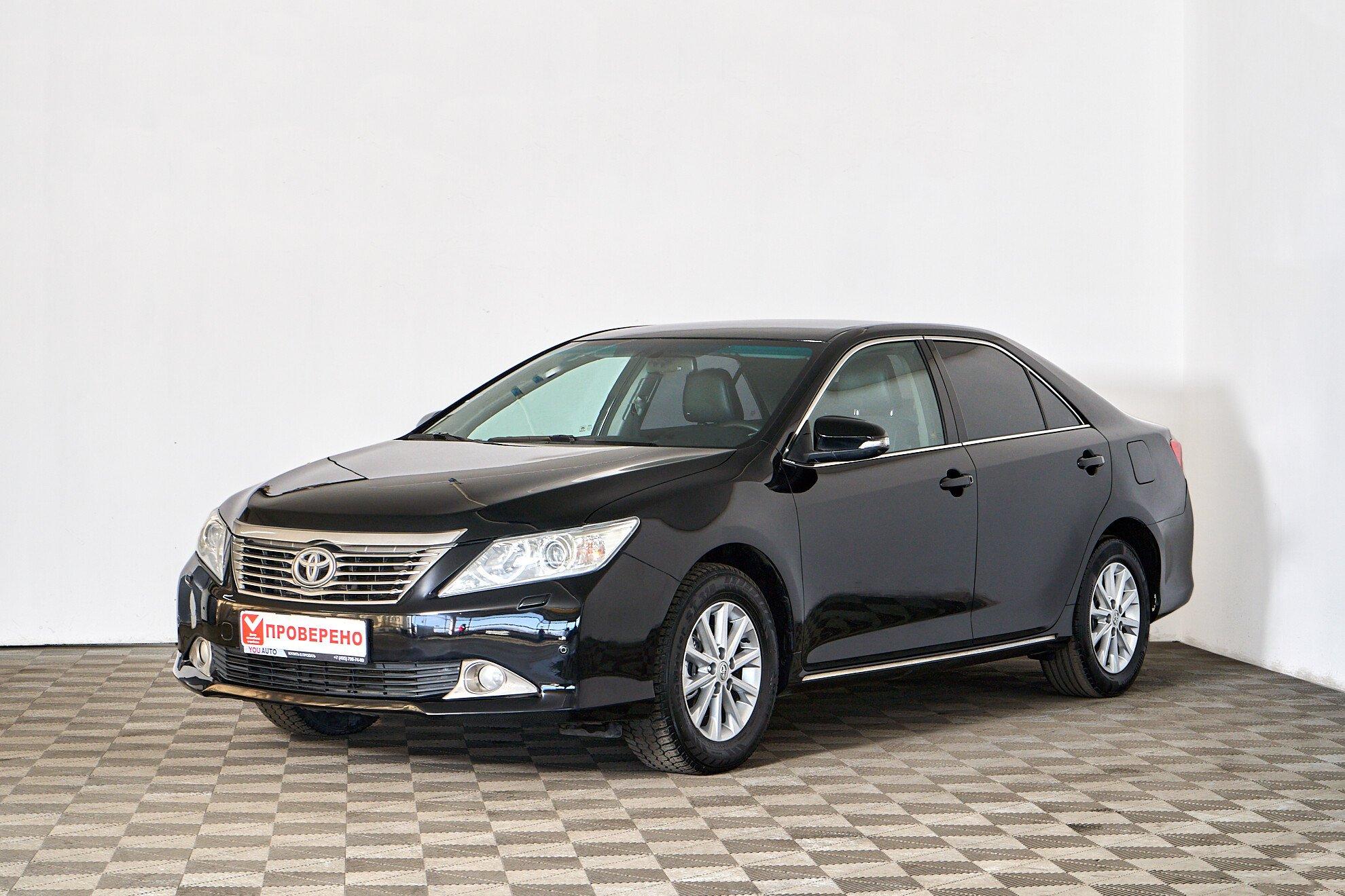 Toyota Camry 2014, черный