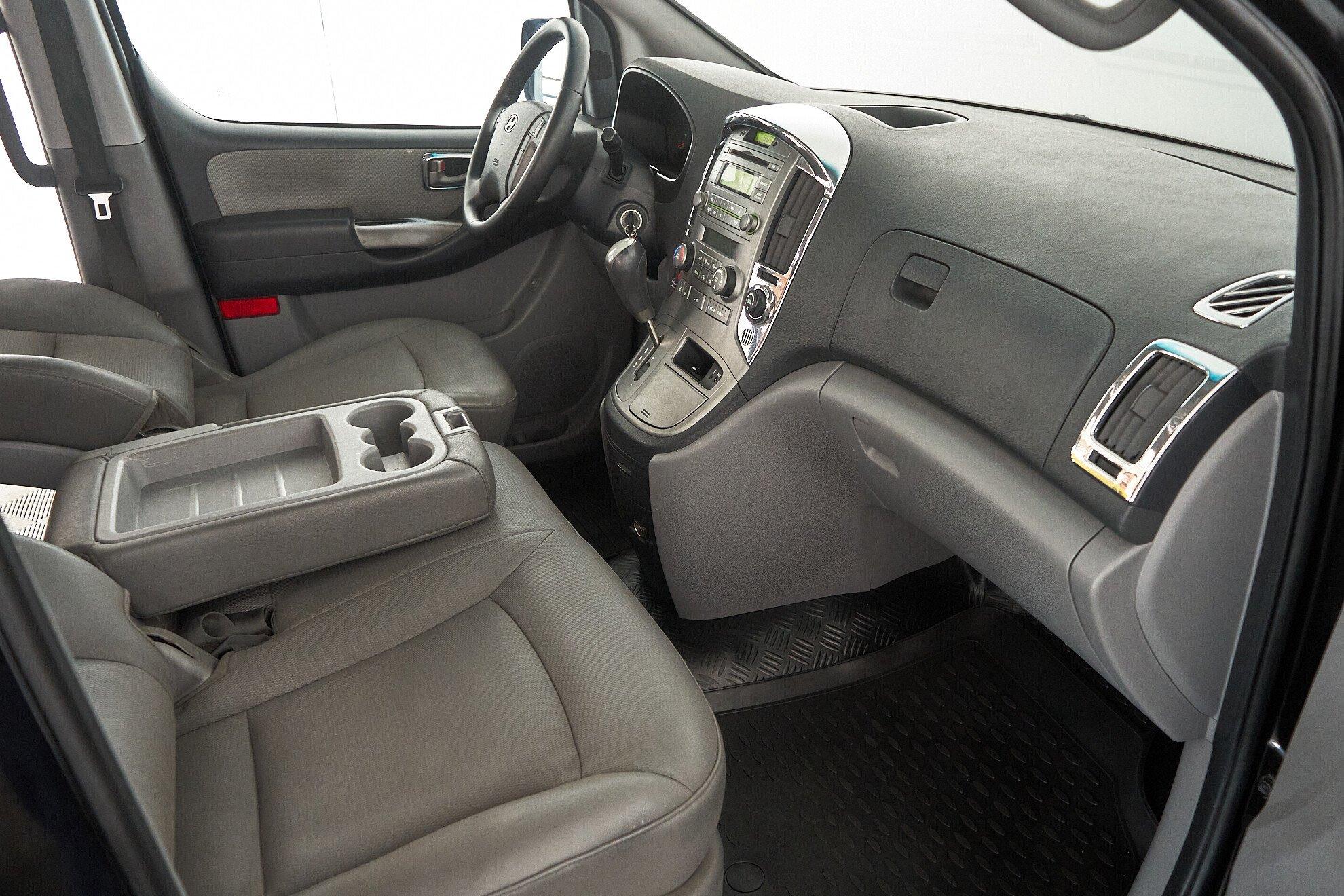 Hyundai Grand Starex 2008, черный