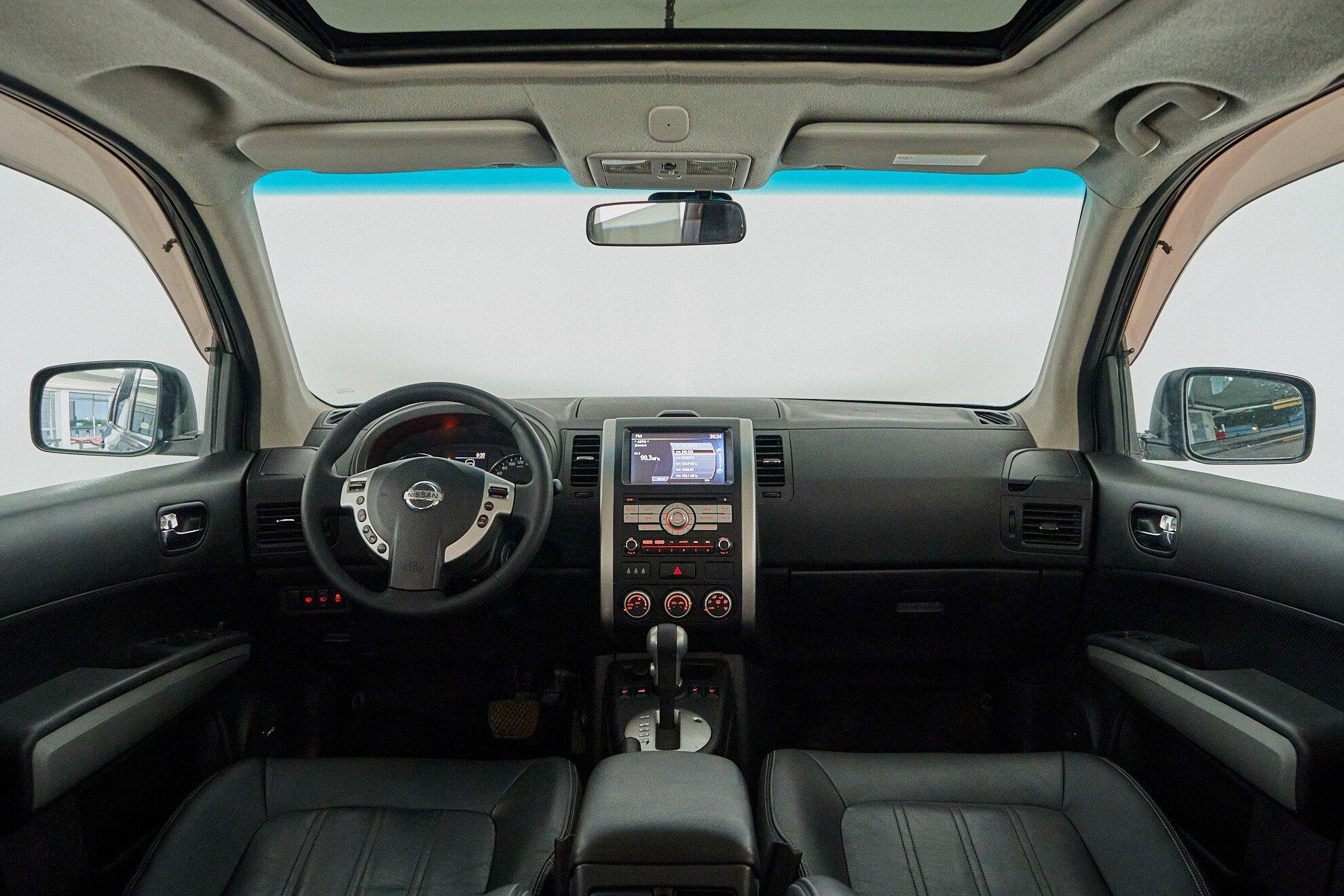 Nissan X-Trail 2012, серый