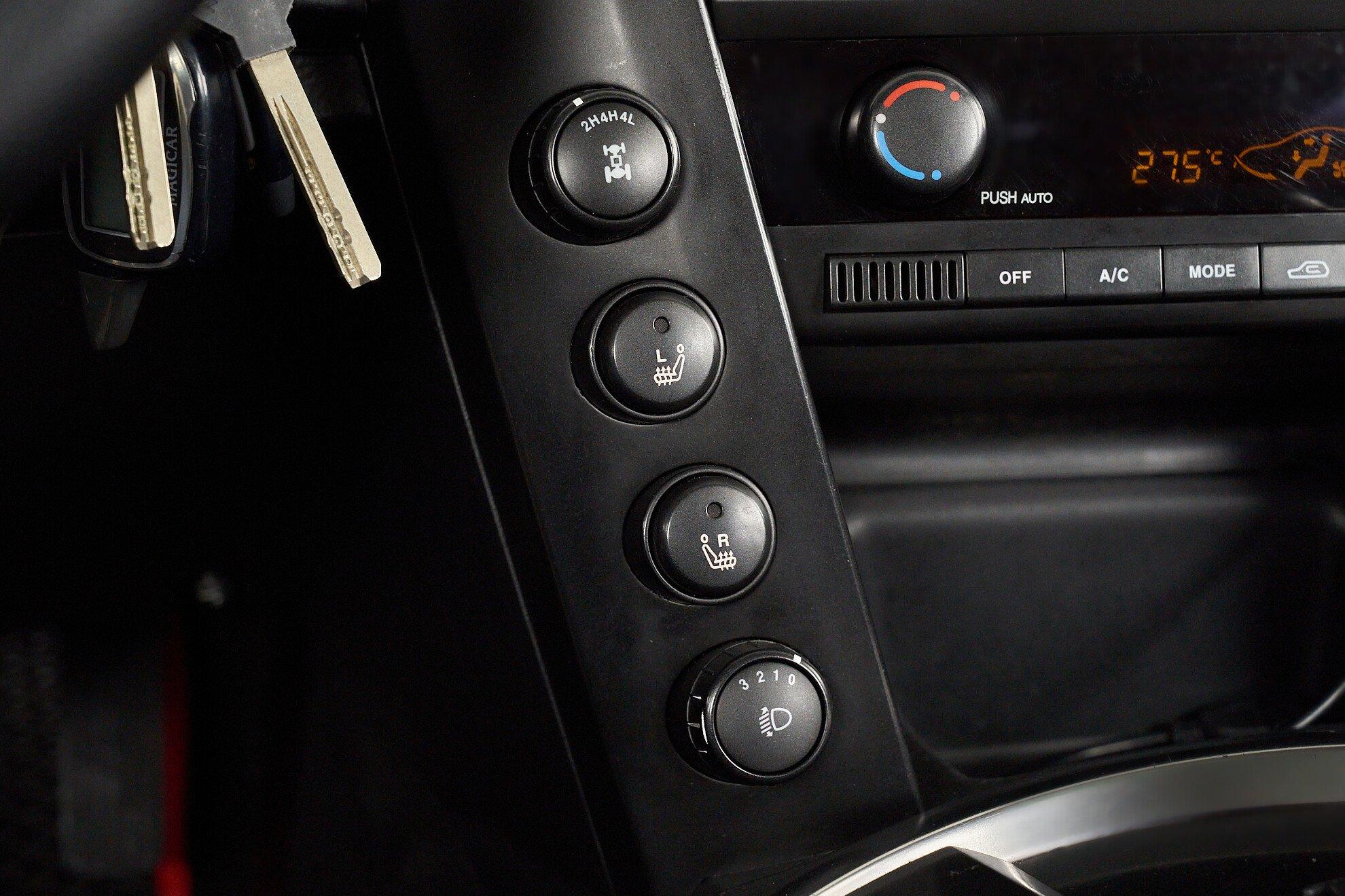 SsangYong Kyron 2013, черный