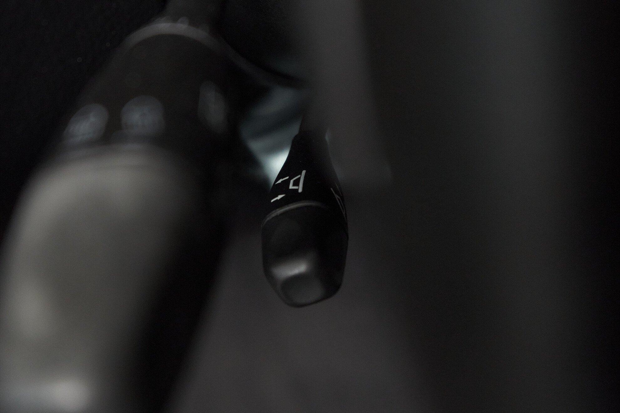 Mercedes-Benz E-Класс 2008, черный