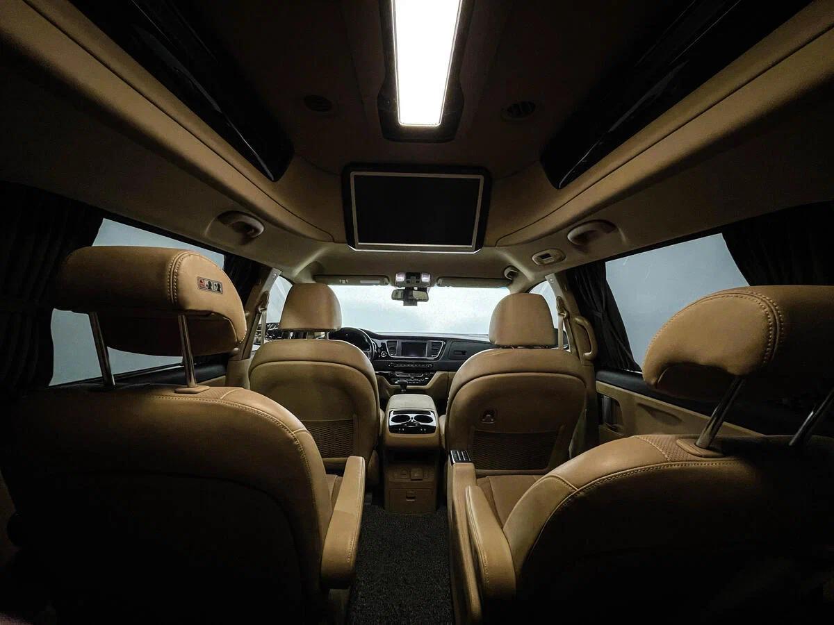Kia Carnival 2020, белый