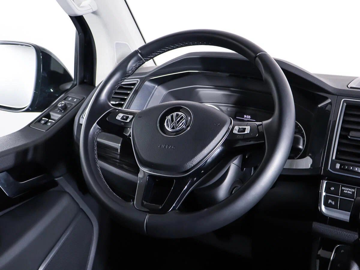 Volkswagen Multivan 2020, черный