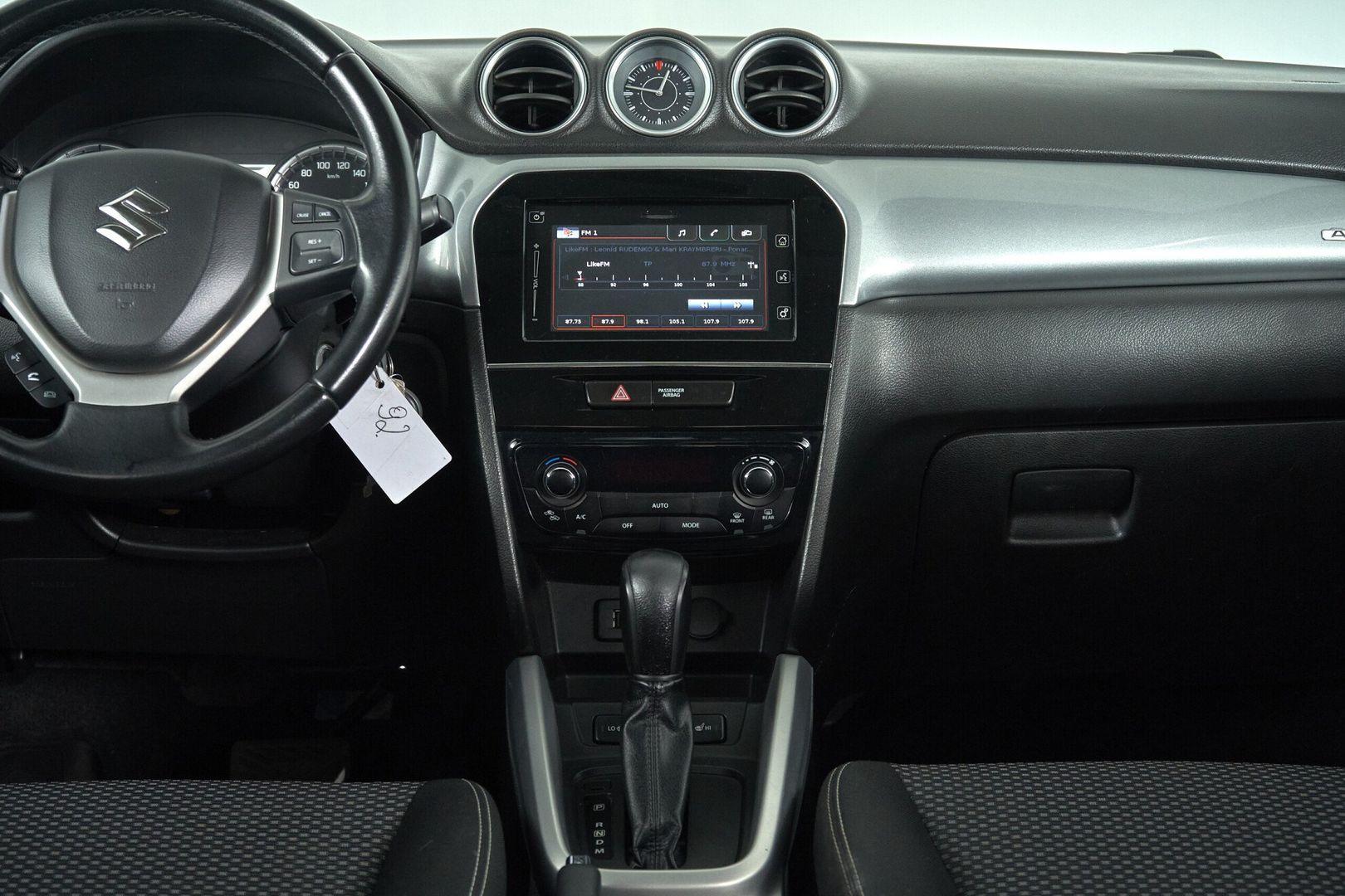 Suzuki Vitara 2017, черный