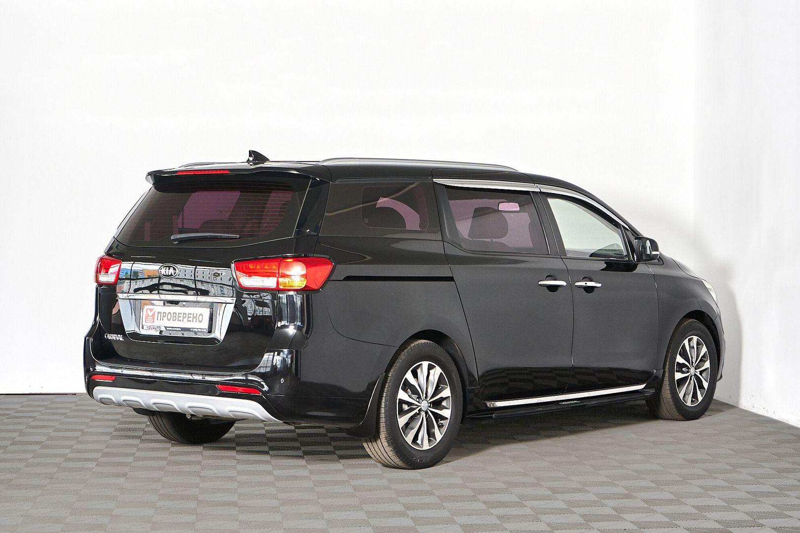 Kia Carnival 2020, черный