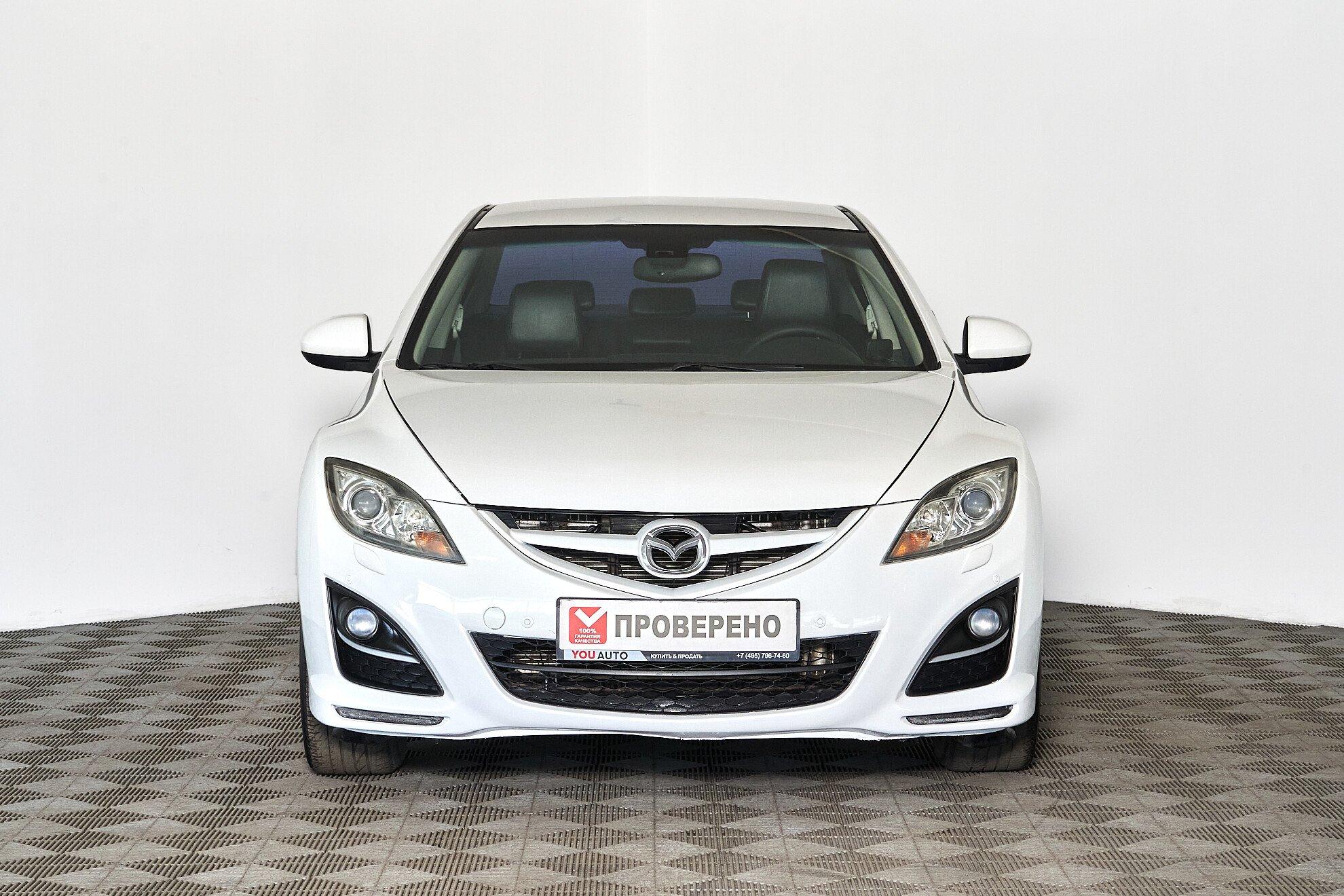 Mazda 6 2010, белый