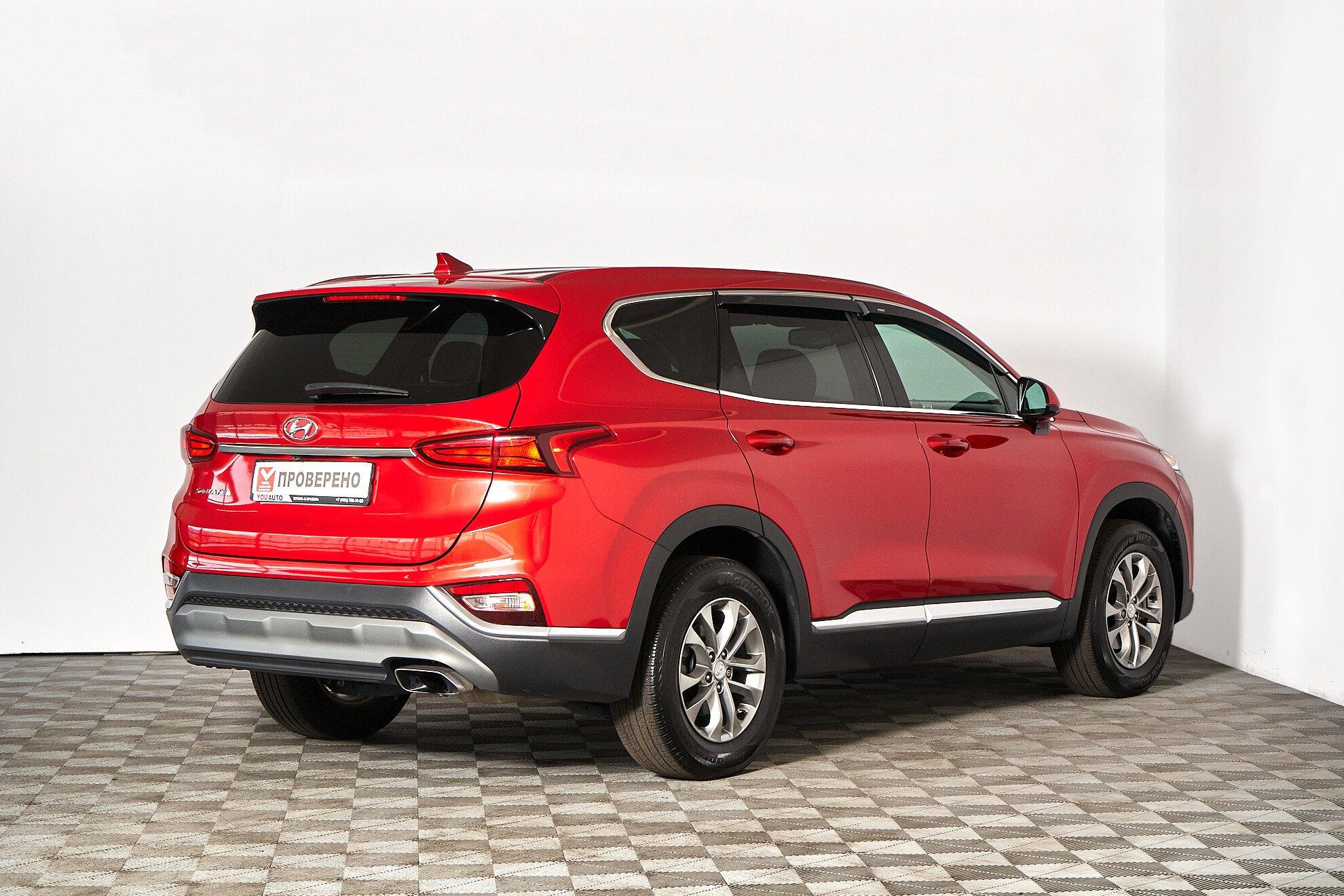 Hyundai Santa Fe 2020, красный