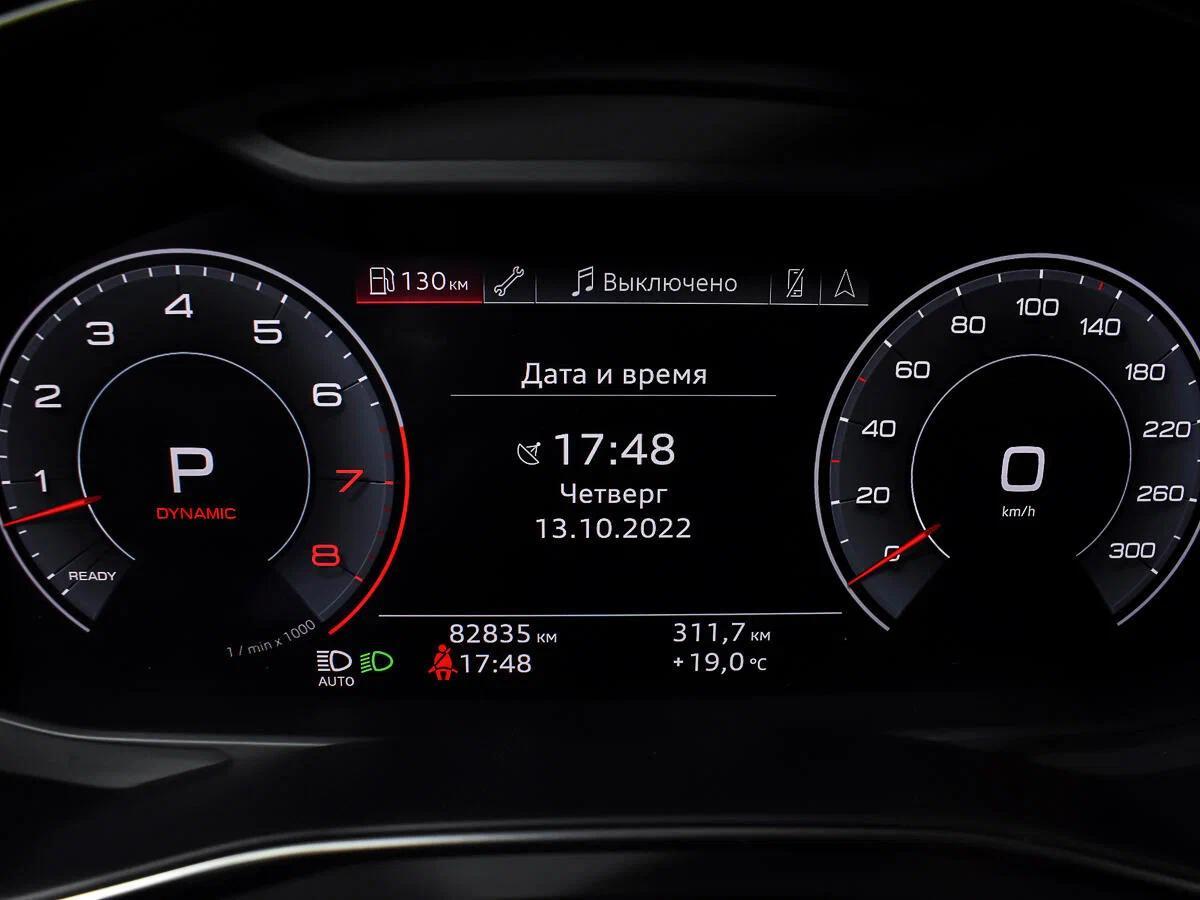Audi A7 2020, черный