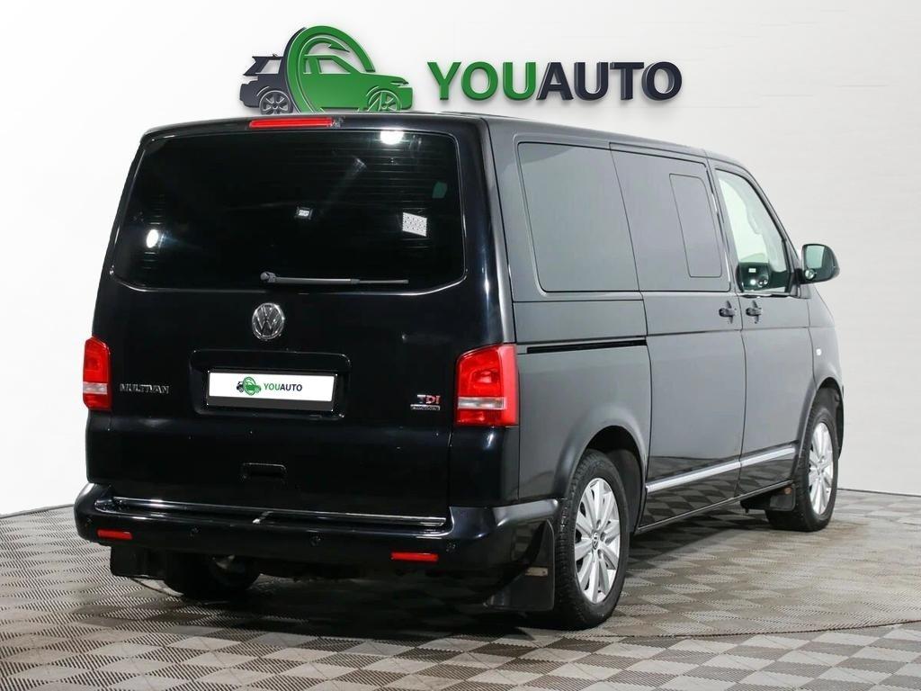 Volkswagen Multivan 2010, черный
