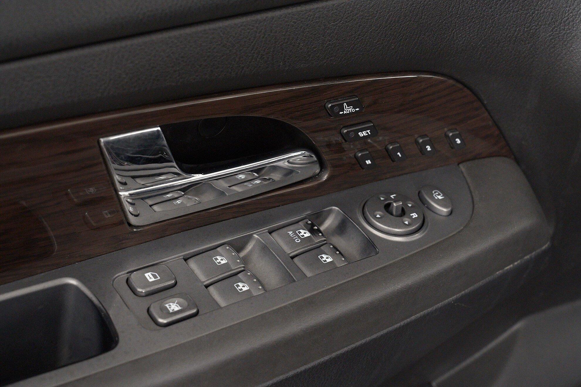 SsangYong Rexton 2010, пурпурный