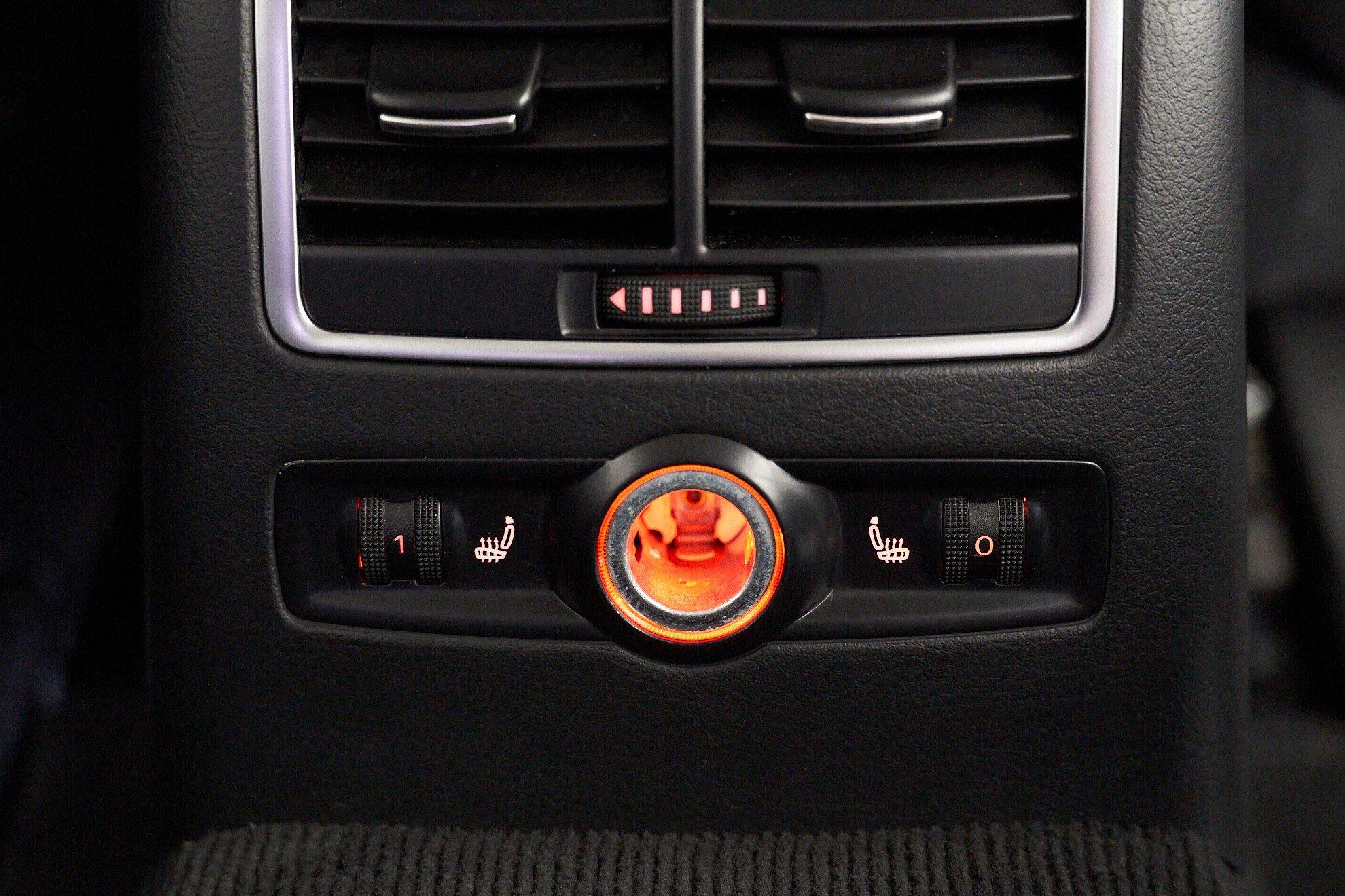 Audi A6 2010, черный