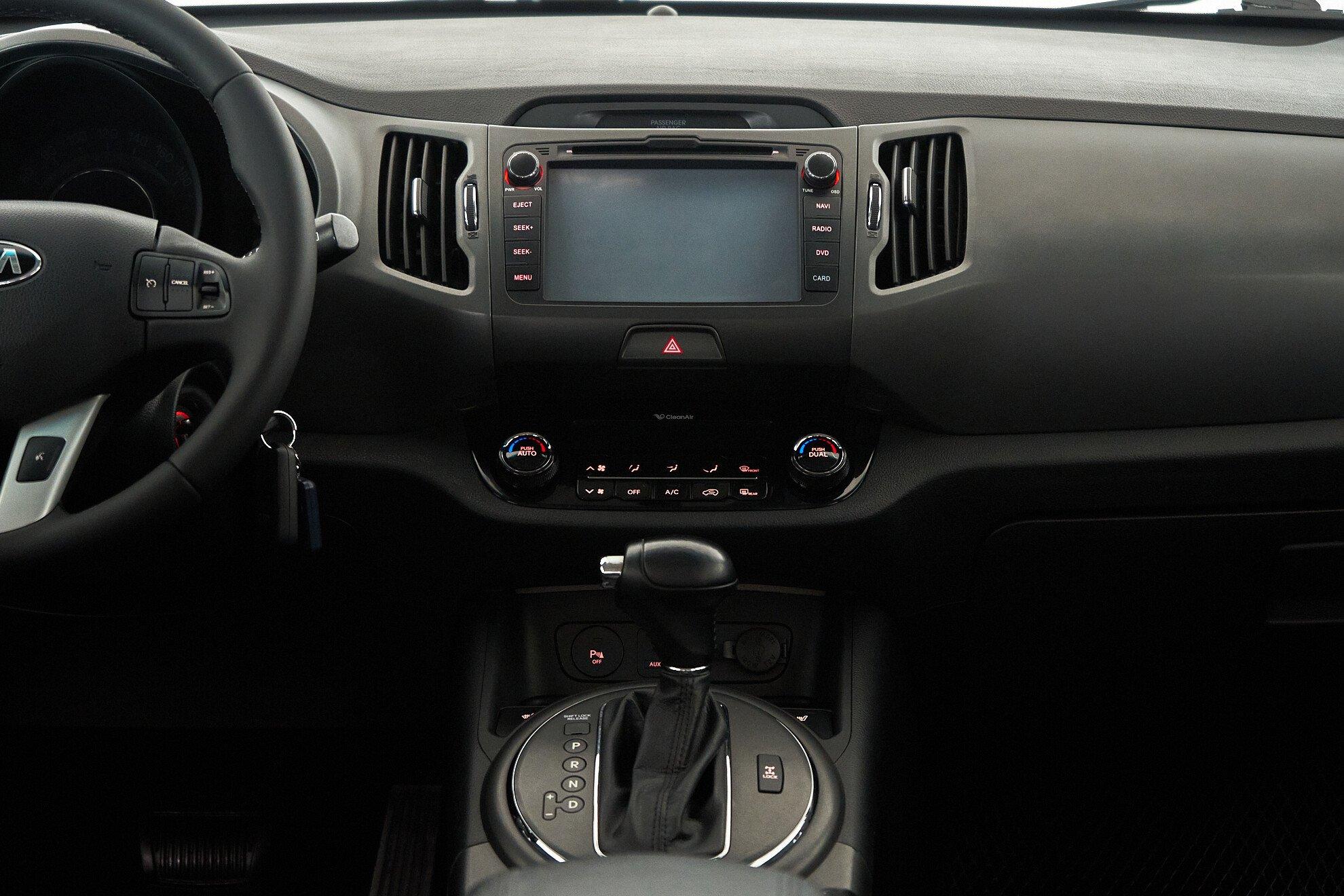 Kia Sportage 2011, оранжевый
