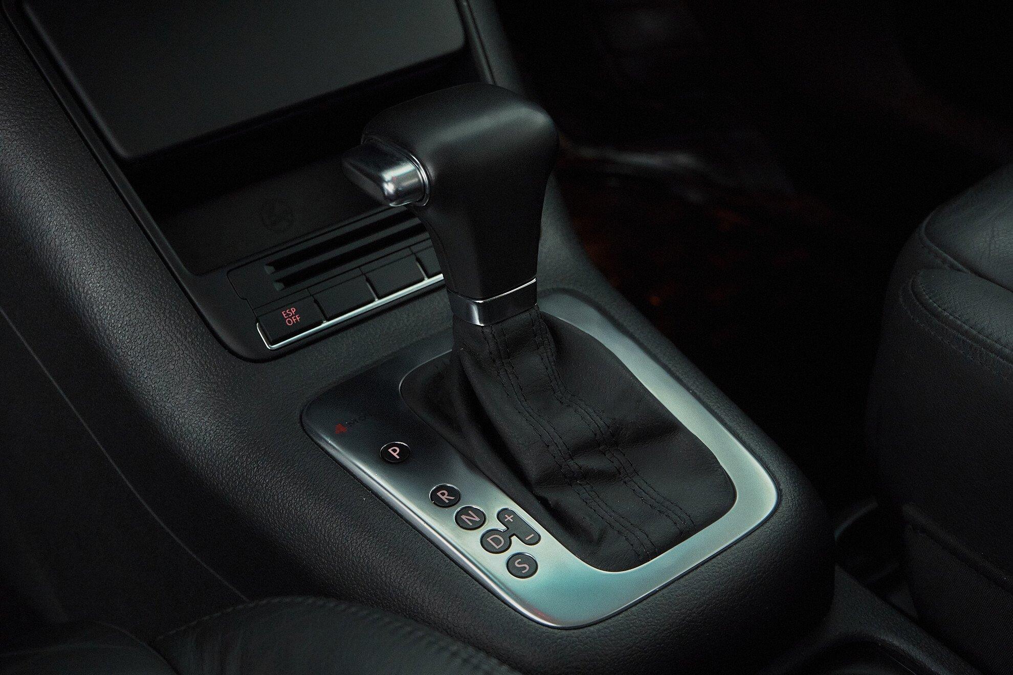 Volkswagen Tiguan 2009, серебряный