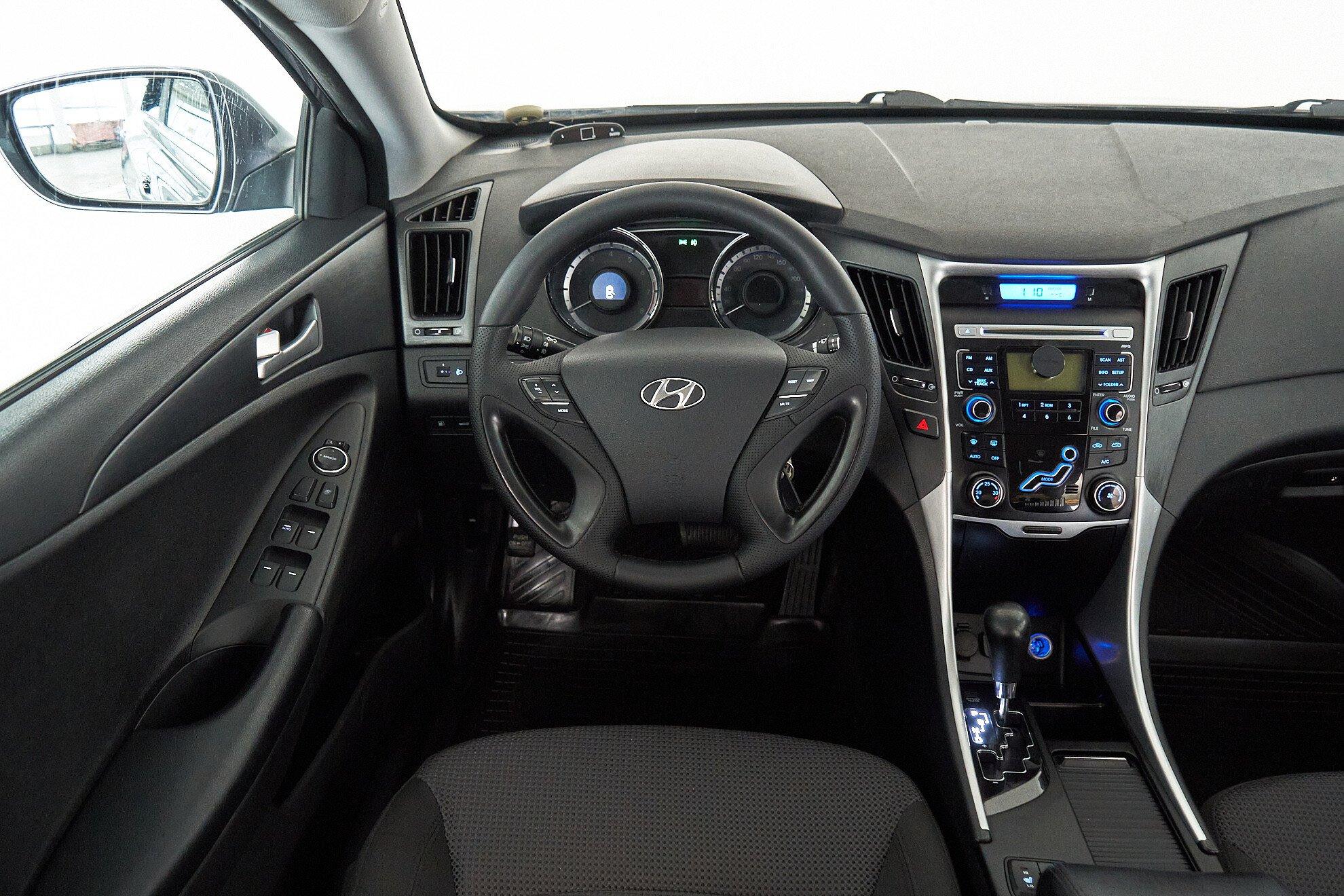 Hyundai Sonata 2012, серый