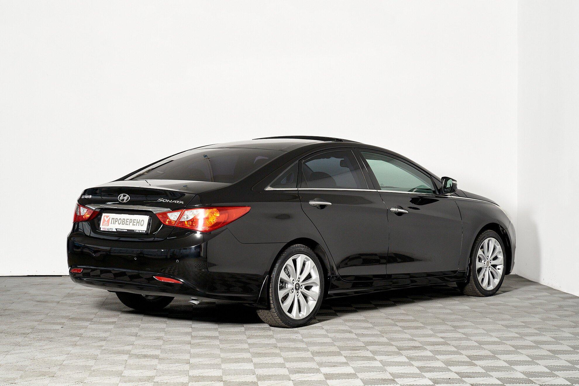 Hyundai Sonata 2010, черный