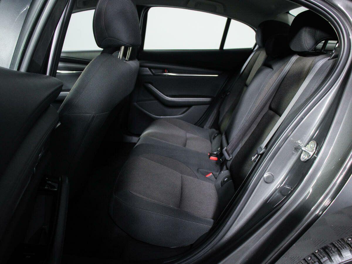 Mazda 3 2019, серый