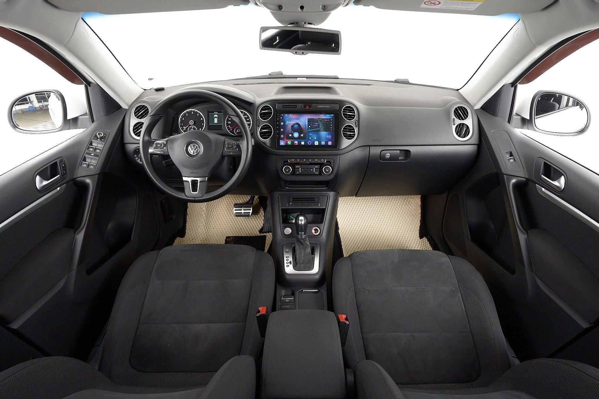 Volkswagen Tiguan 2015, белый