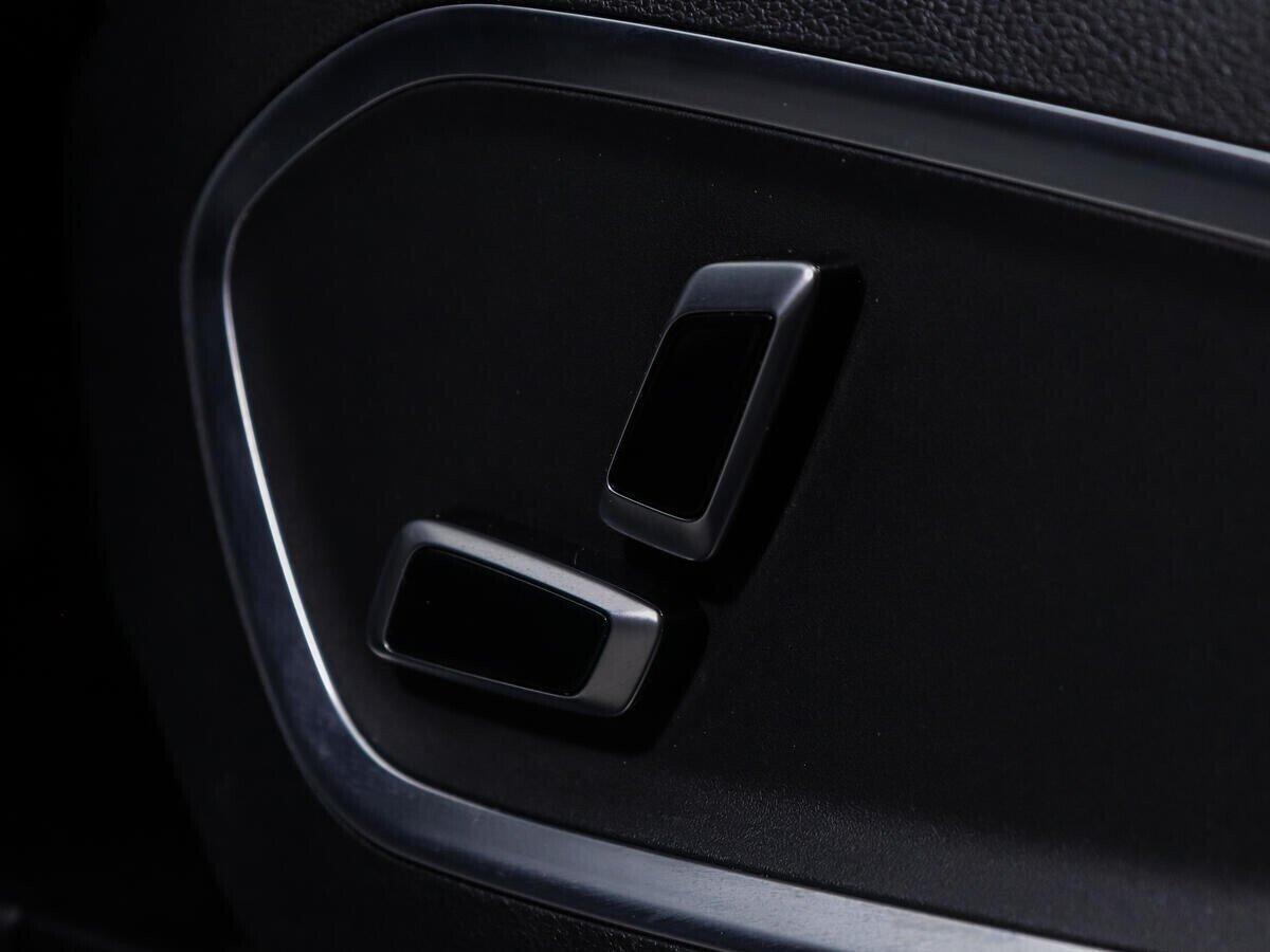 Geely Tugella 2020, белый