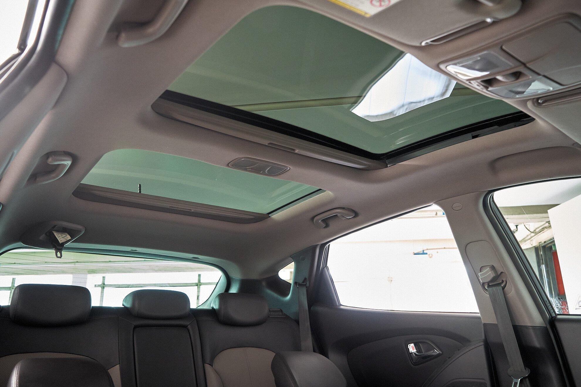 Hyundai ix35 2011, черный