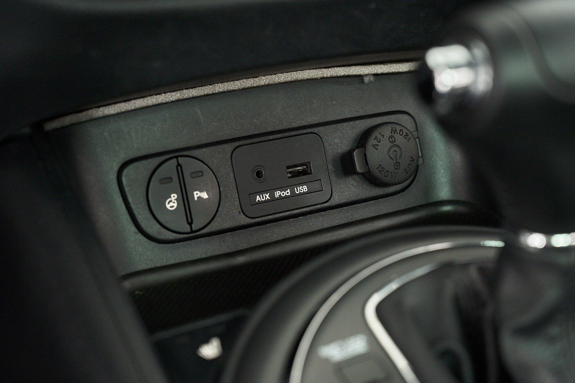 Kia Sportage 2012, черный