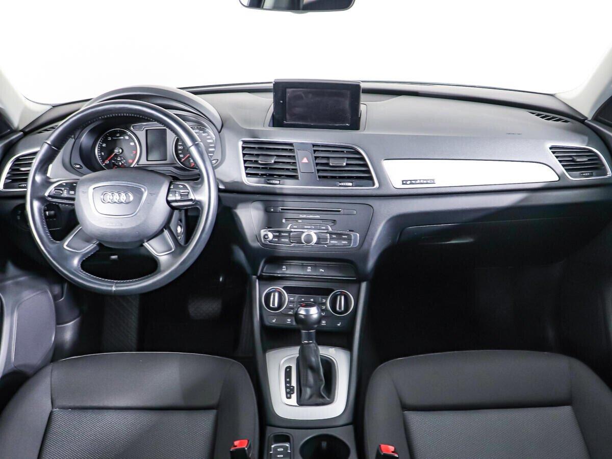 Audi Q3 2017, белый