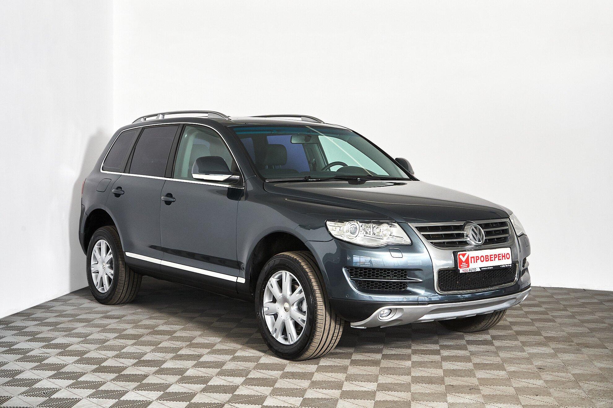 Volkswagen Touareg 2009, серый