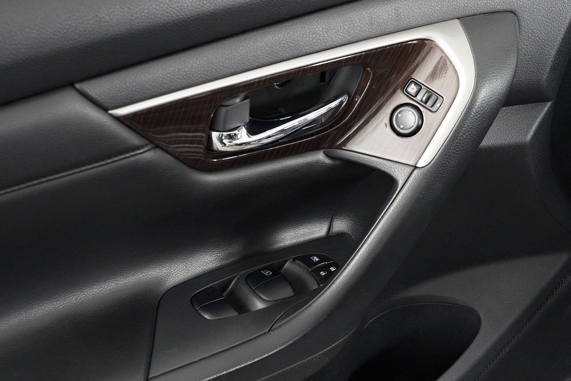Nissan Teana 2015, черный
