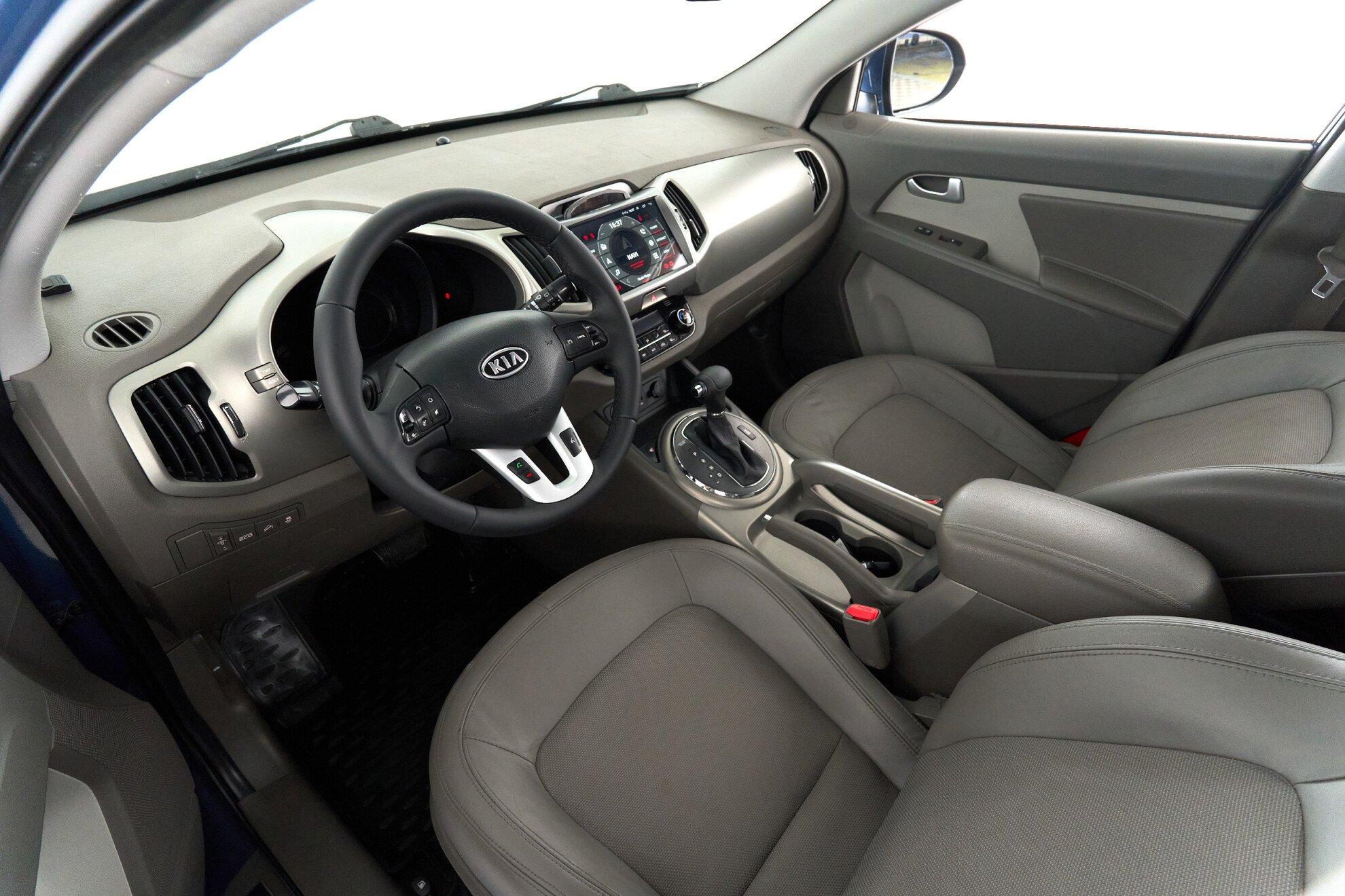 Kia Sportage 2011, синий