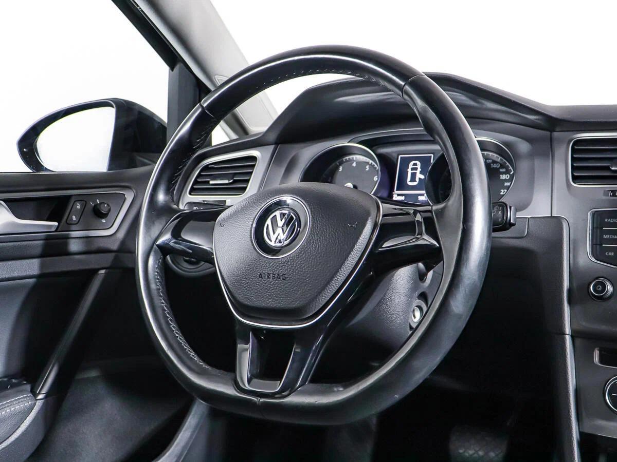 Volkswagen Golf 2014, черный