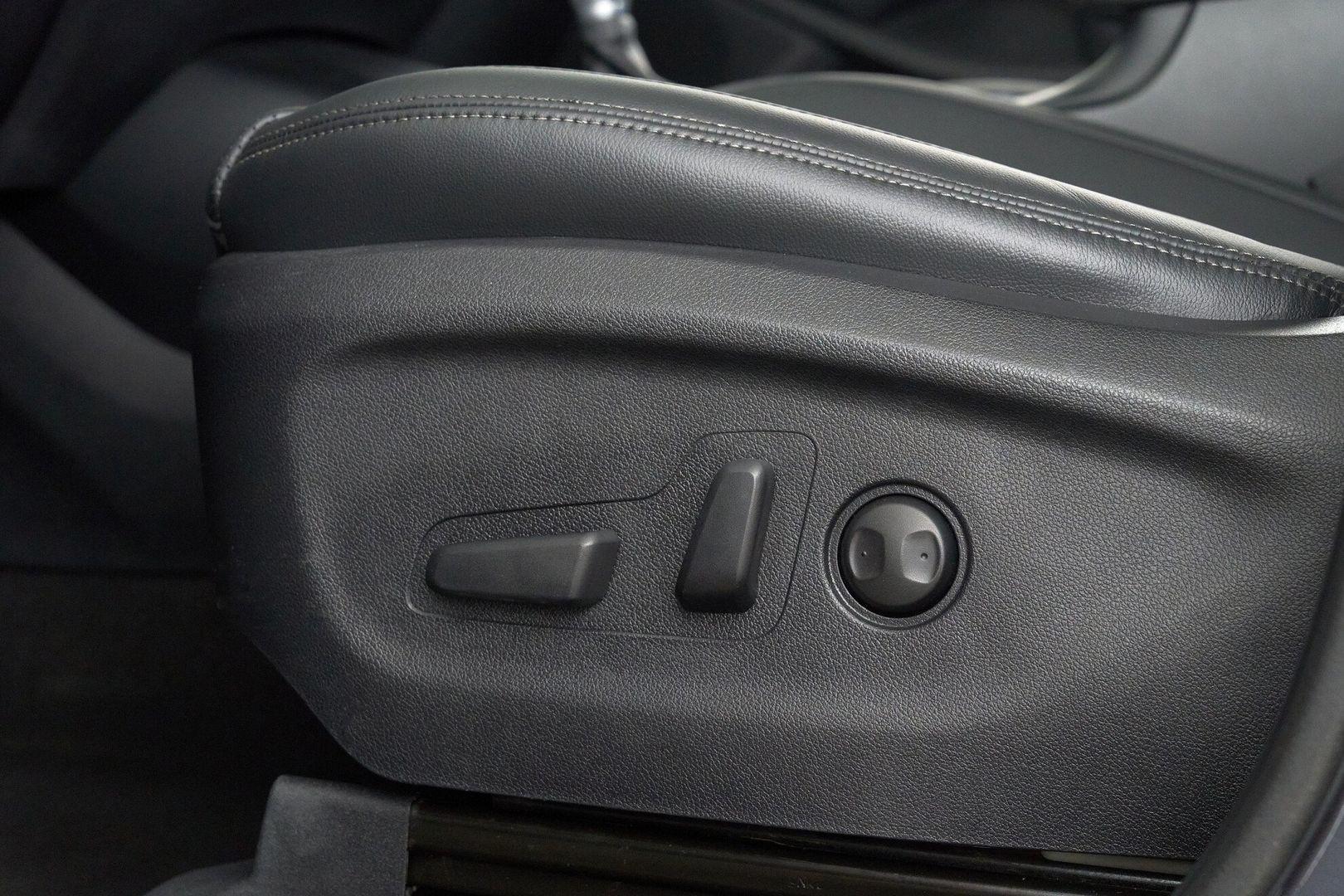 Kia Sorento 2018, серый