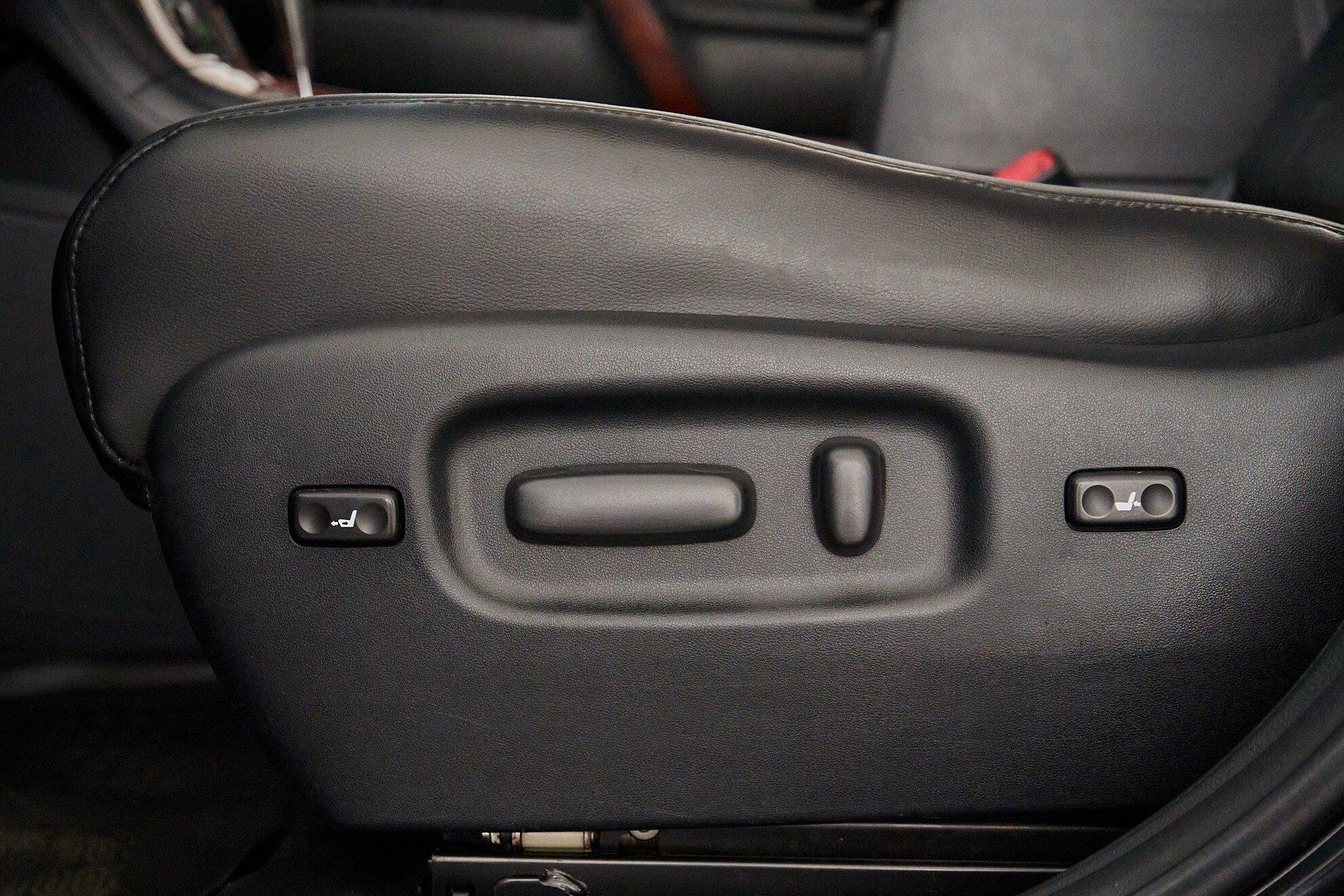 Toyota Highlander 2012, черный