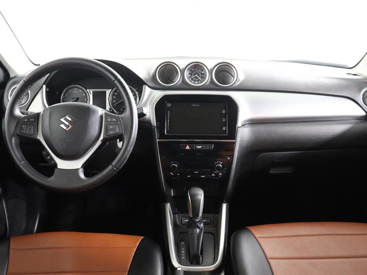Suzuki Vitara 2018, бежевый