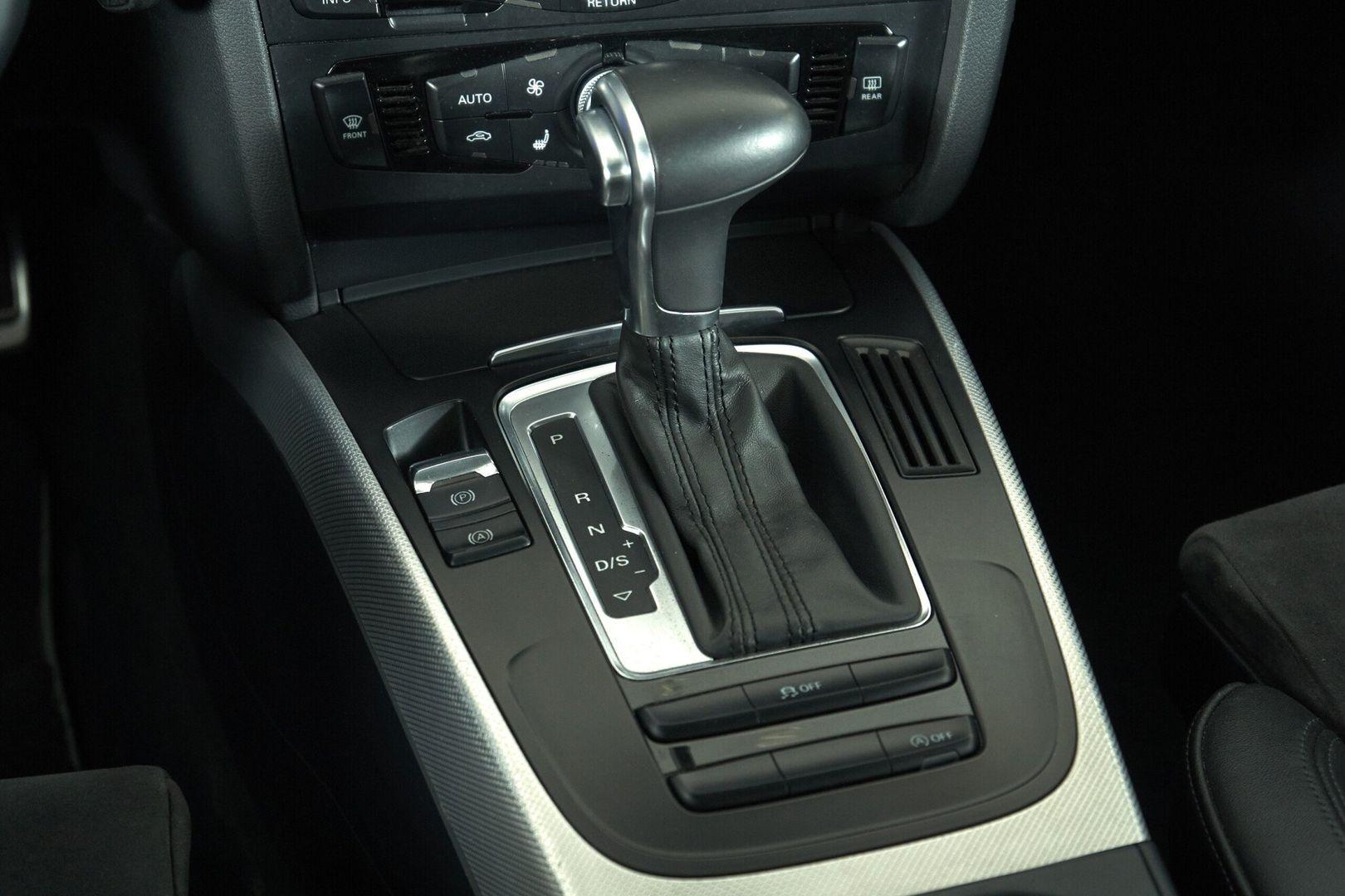 Audi A5 2013, белый