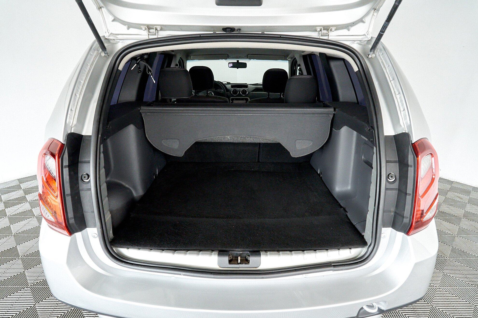 Renault Duster 2015, серый