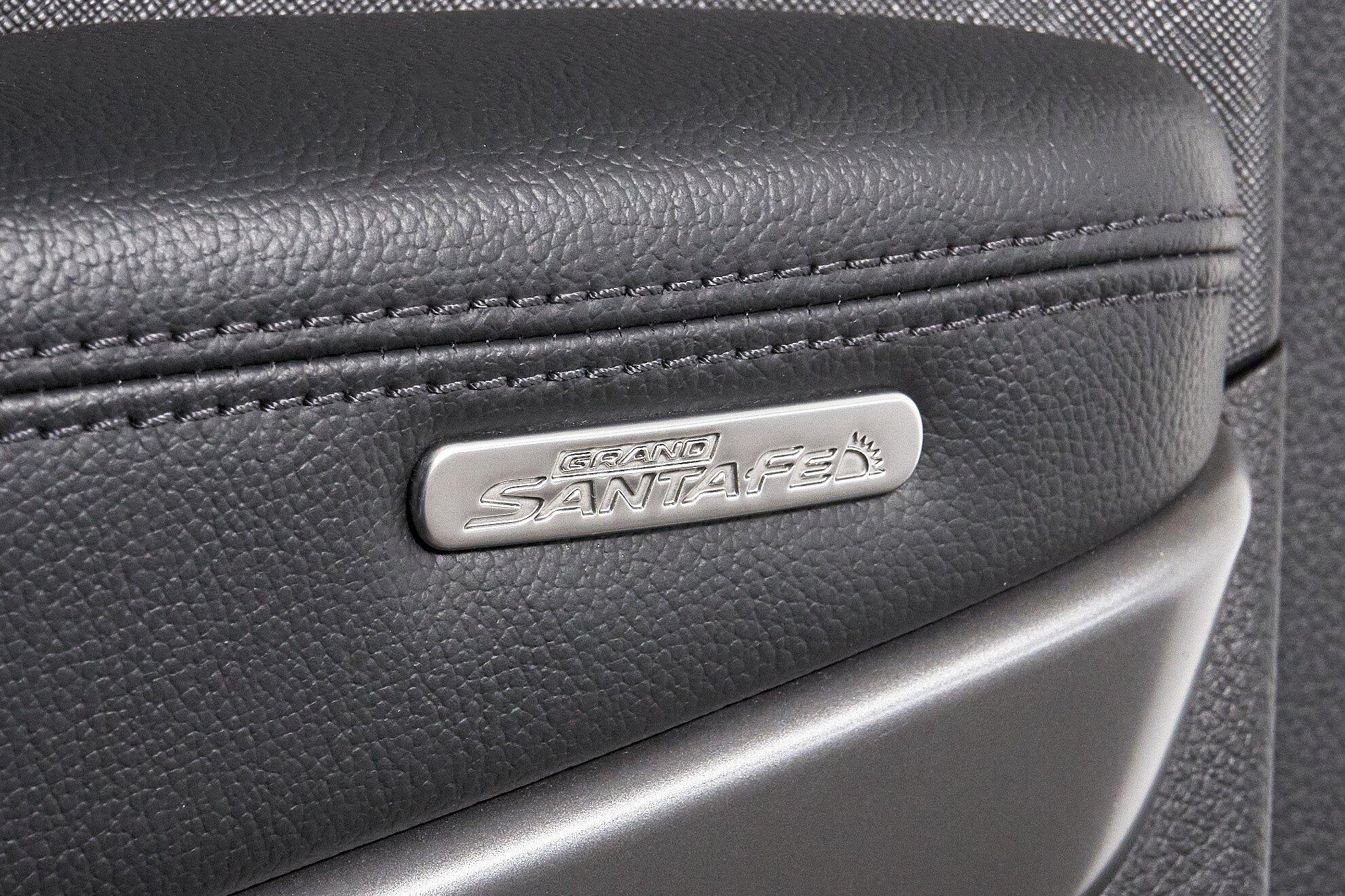 Hyundai Santa Fe 2015, белый