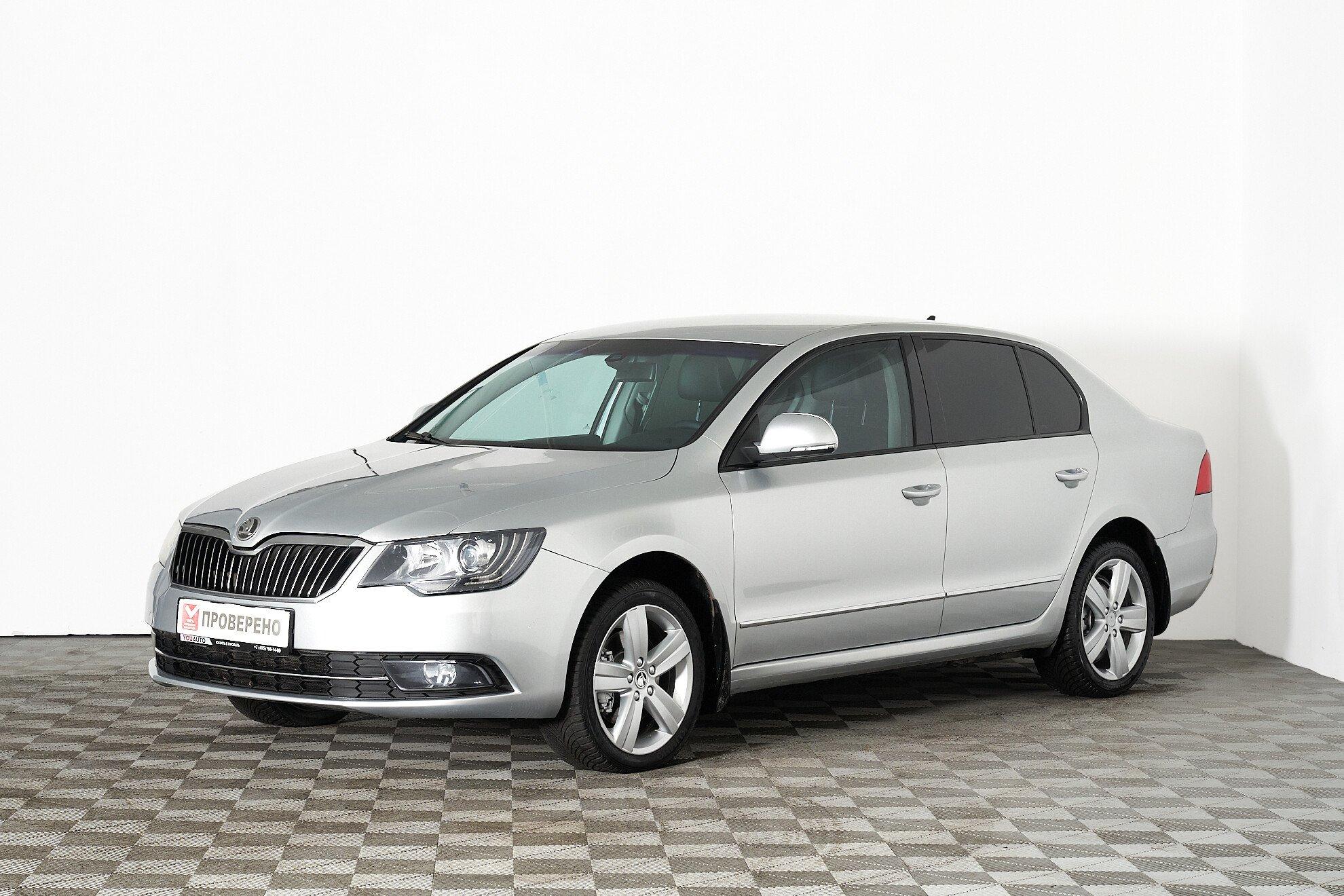 Skoda Superb 2013, серебряный