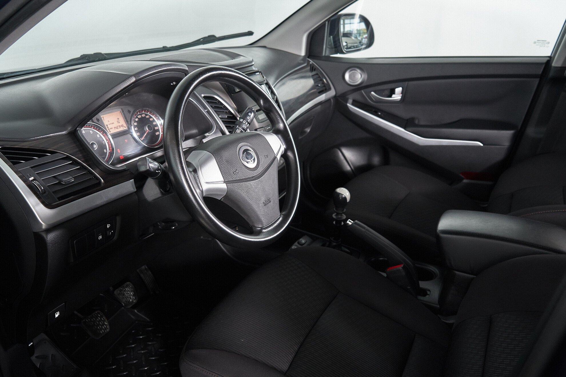 SsangYong Actyon 2013, синий