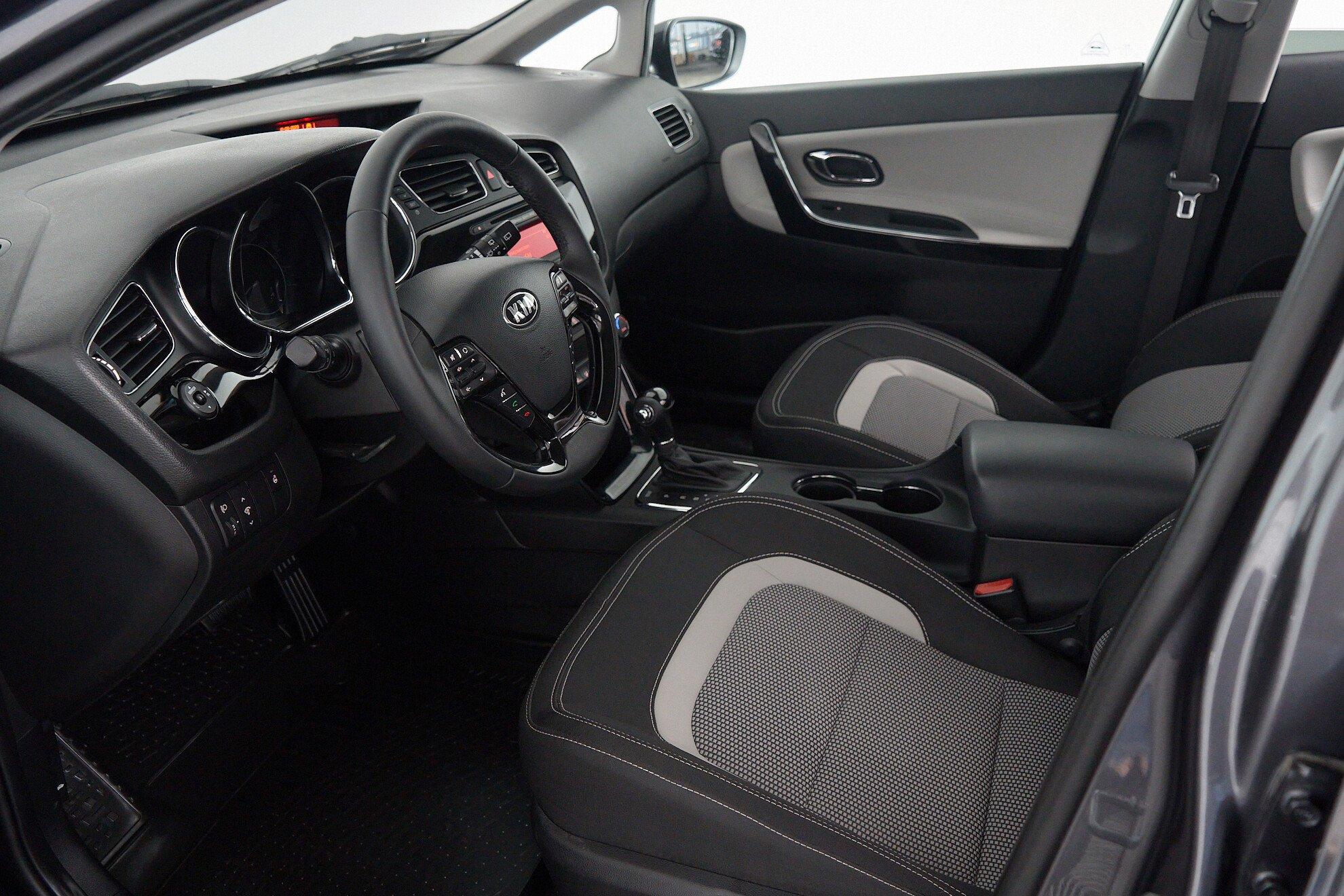 Kia Ceed 2015, серый