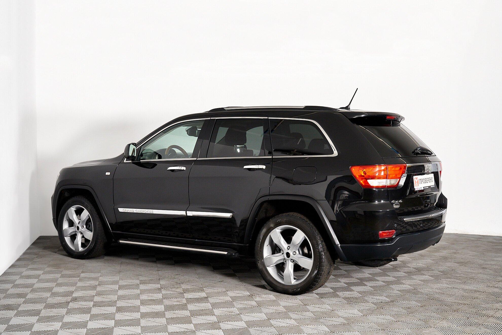 Jeep Grand Cherokee 2010, черный