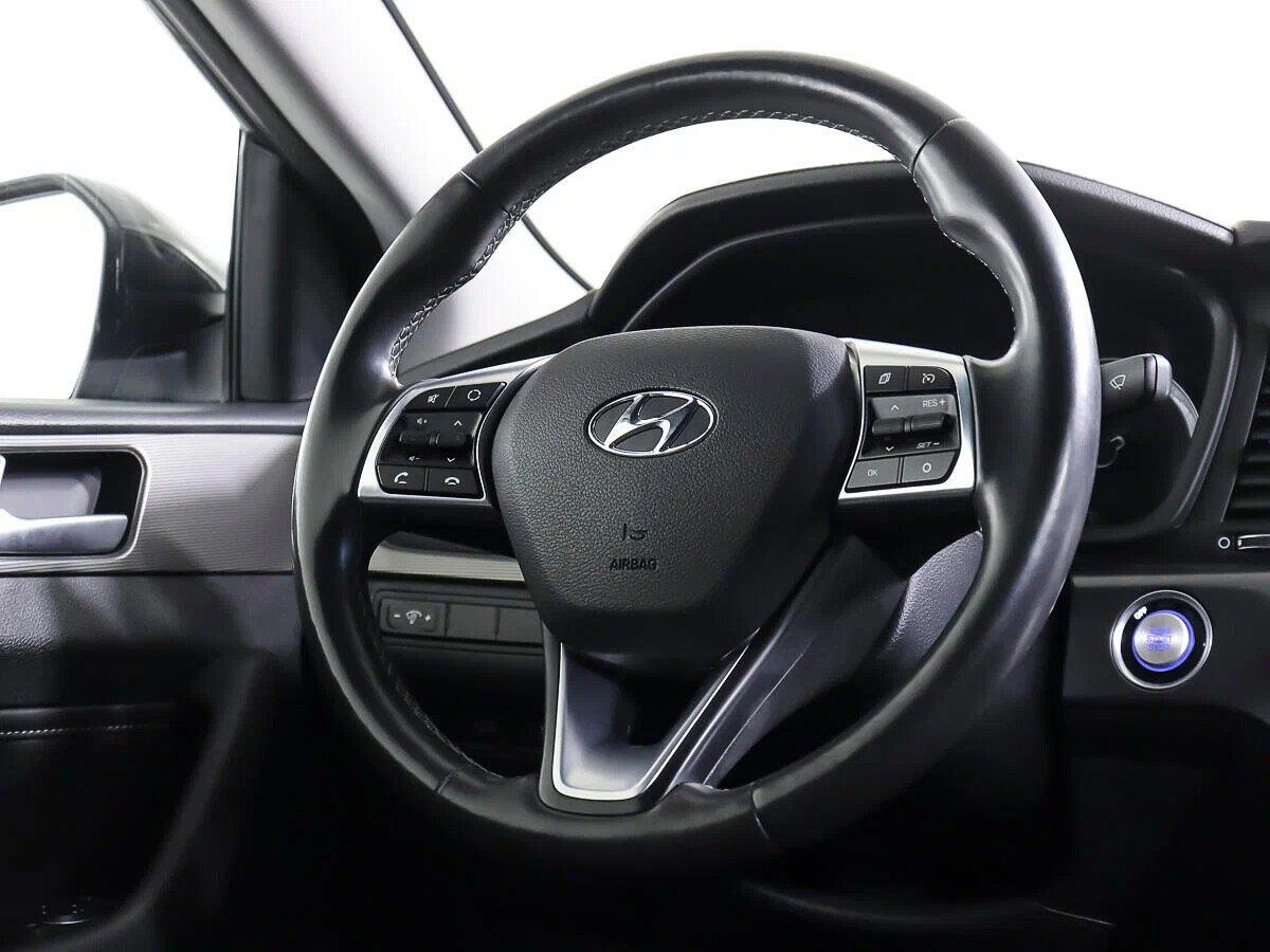 Hyundai Sonata 2019, черный