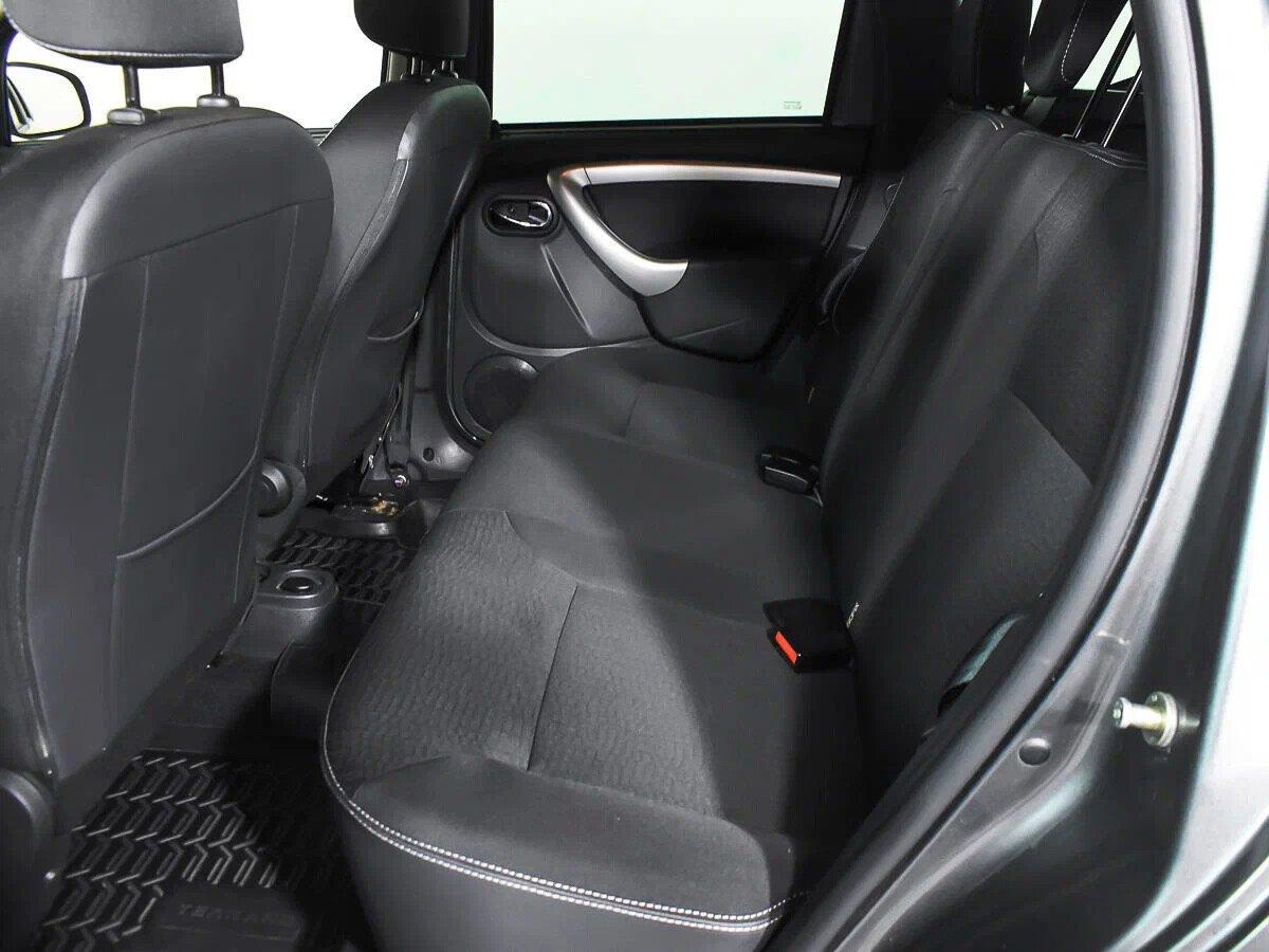 Nissan Terrano 2019, серый
