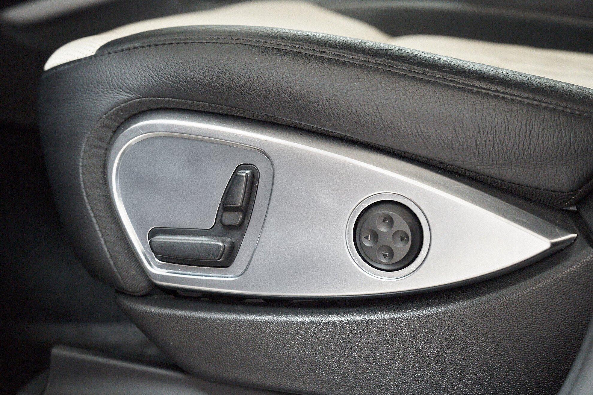 Mercedes-Benz GL-Класс 2011, белый