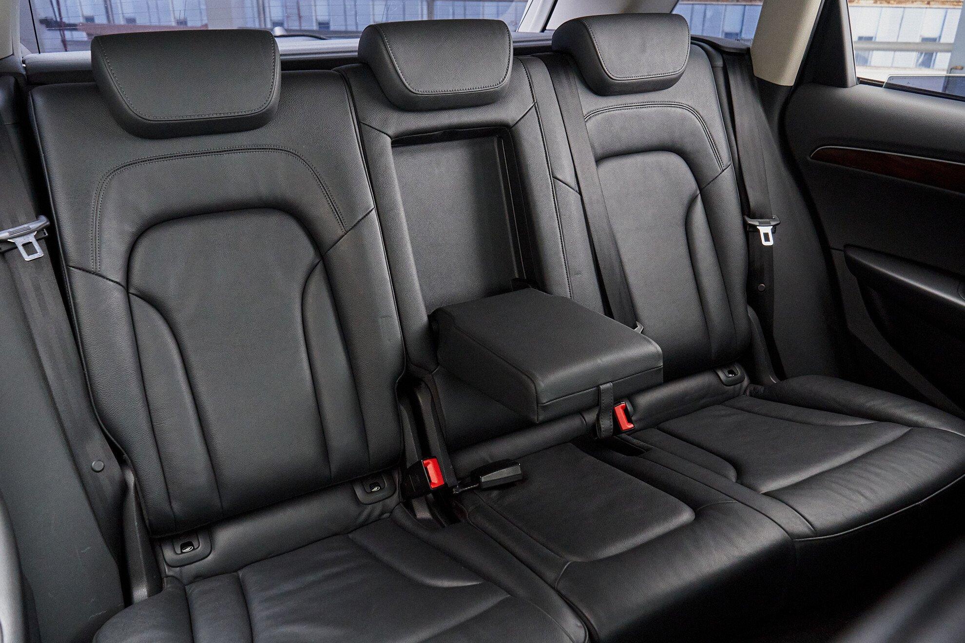Audi Q5 2009, черный